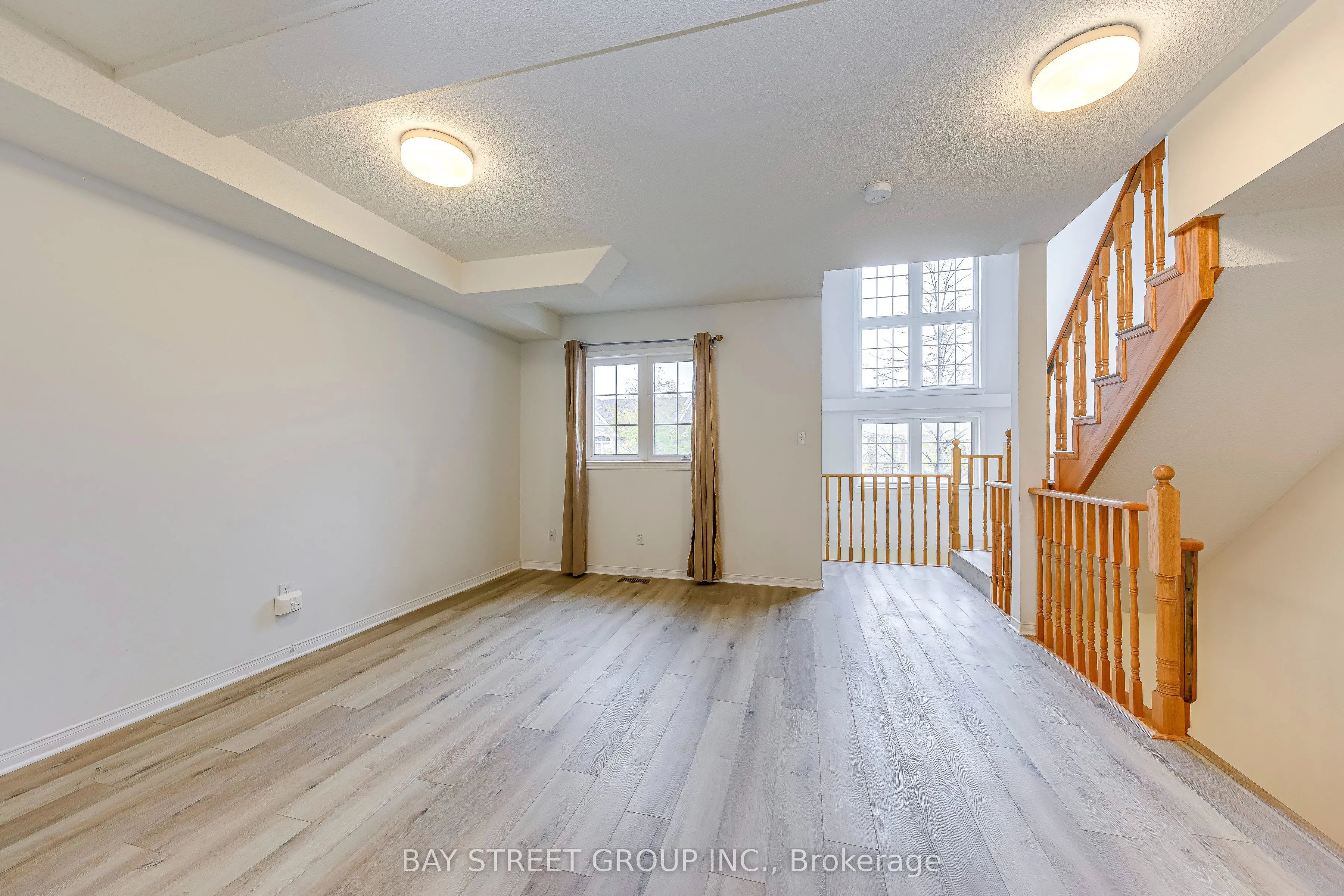 5260 Mcfarren Boulevard, #102