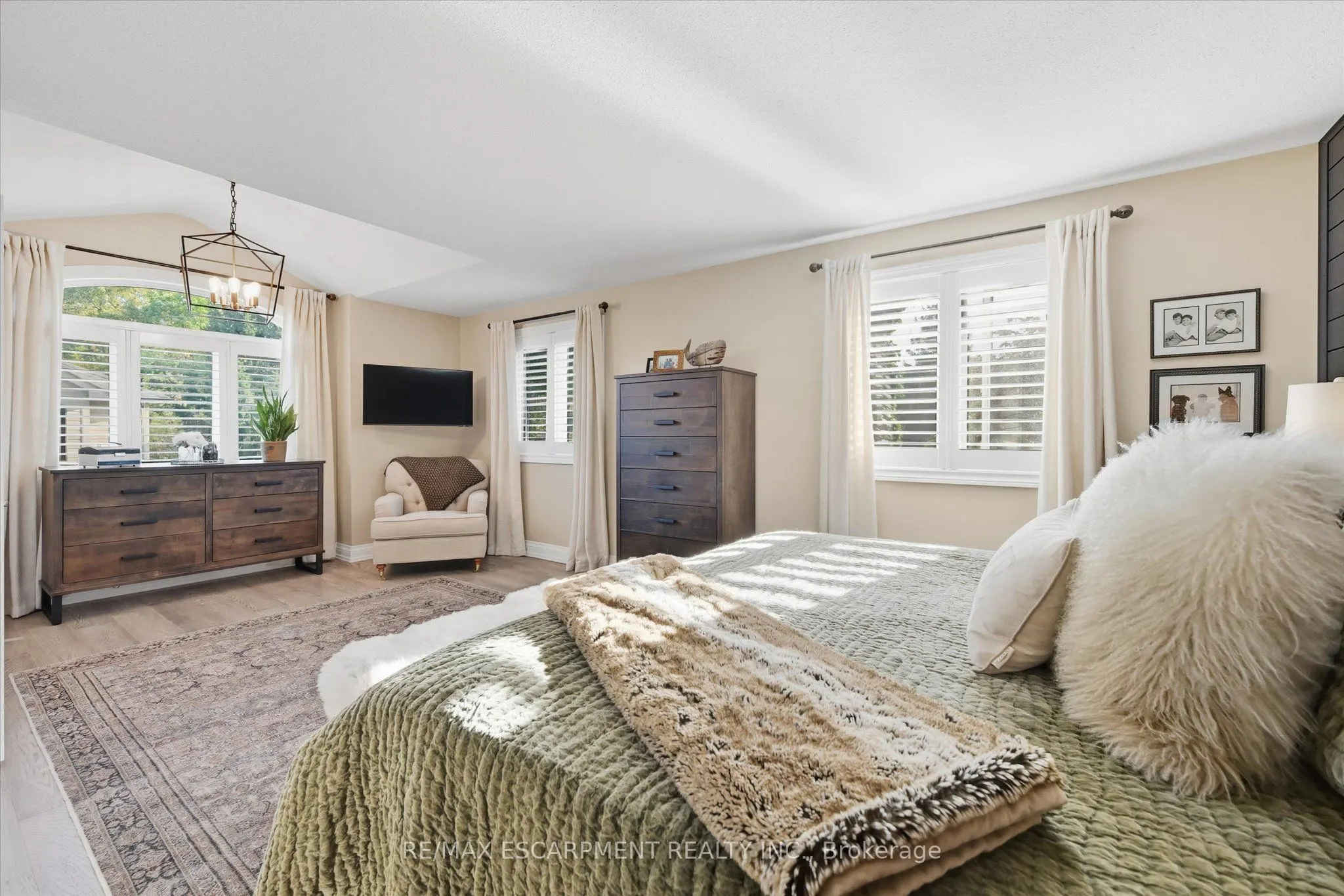 2110 Headon Road, #6