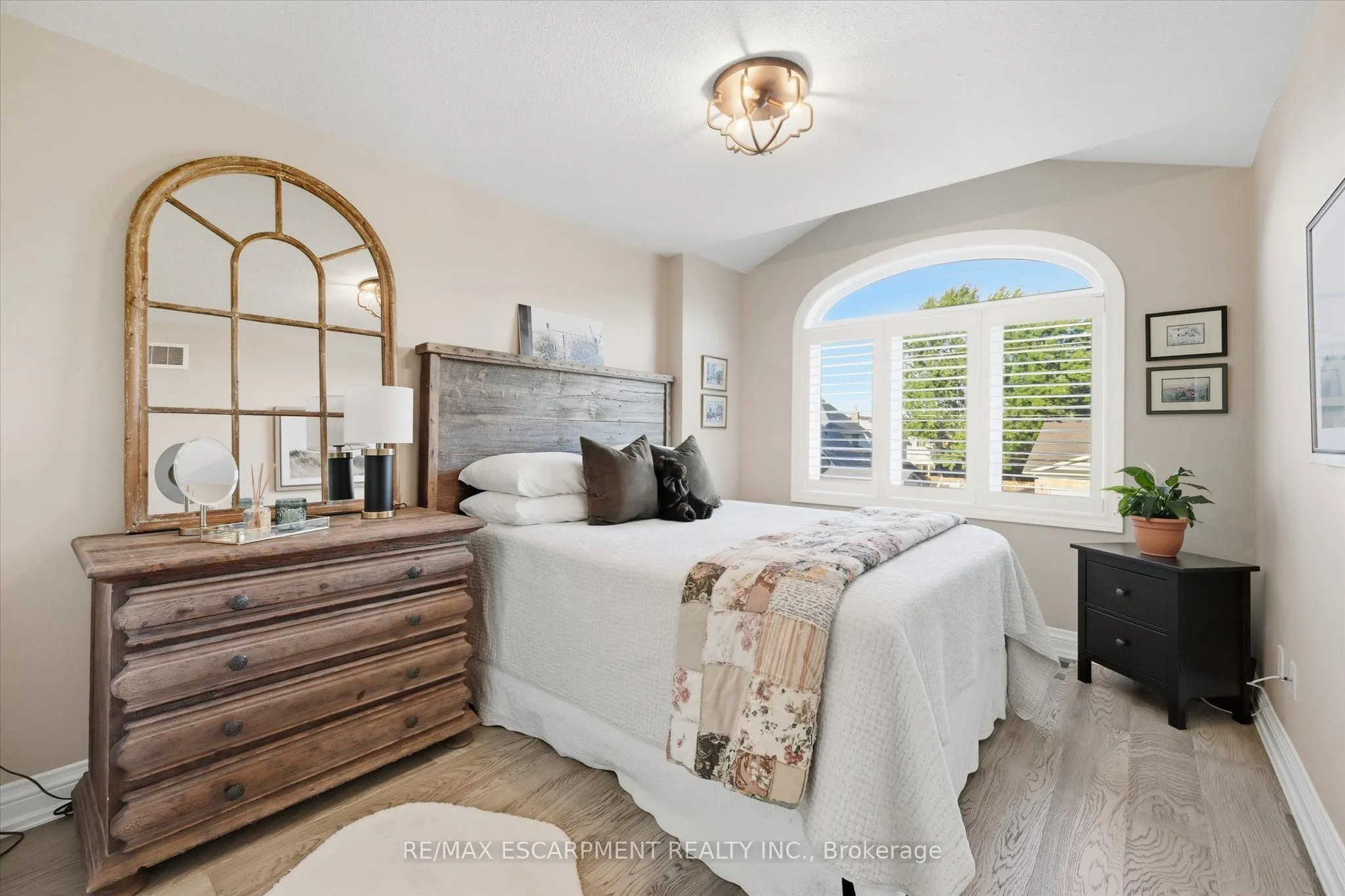 2110 Headon Road, #6