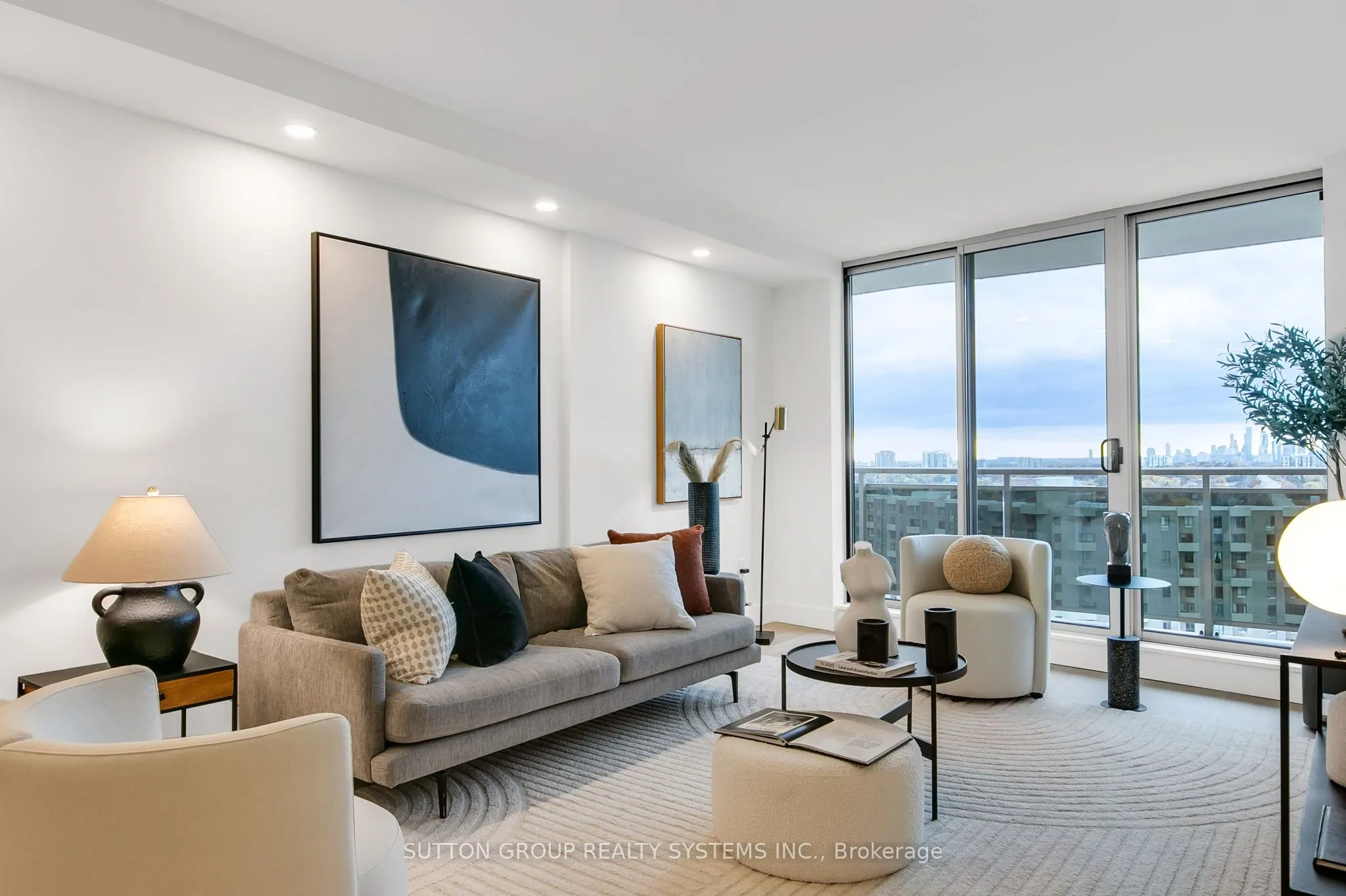 820 Burnhamthorpe Road, #2107