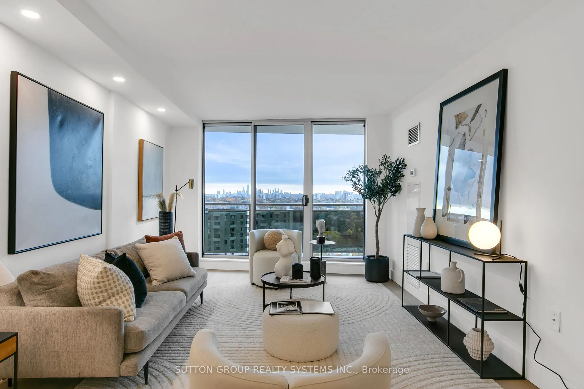 820 Burnhamthorpe Road, #2107