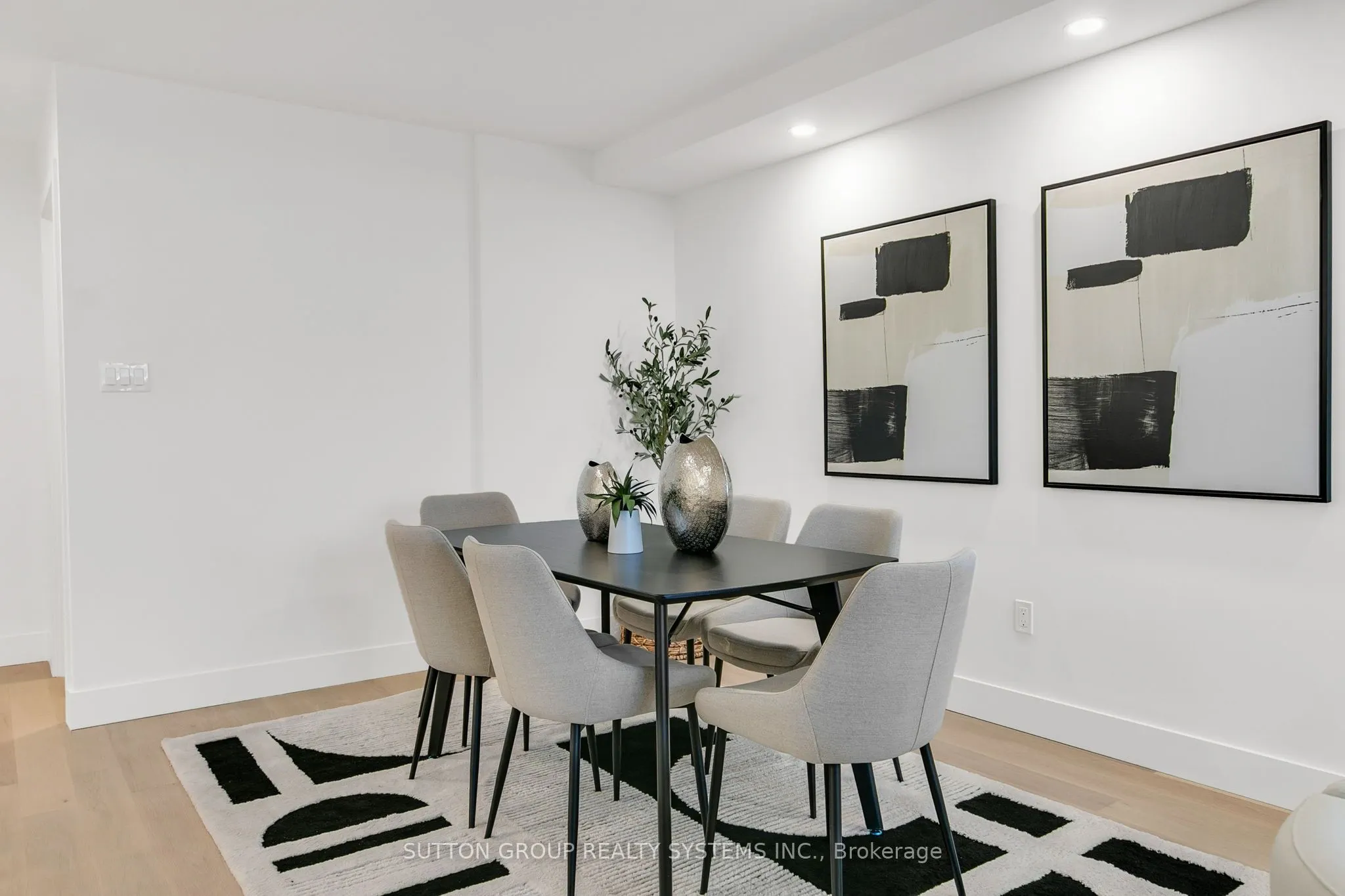 820 Burnhamthorpe Road, #2107