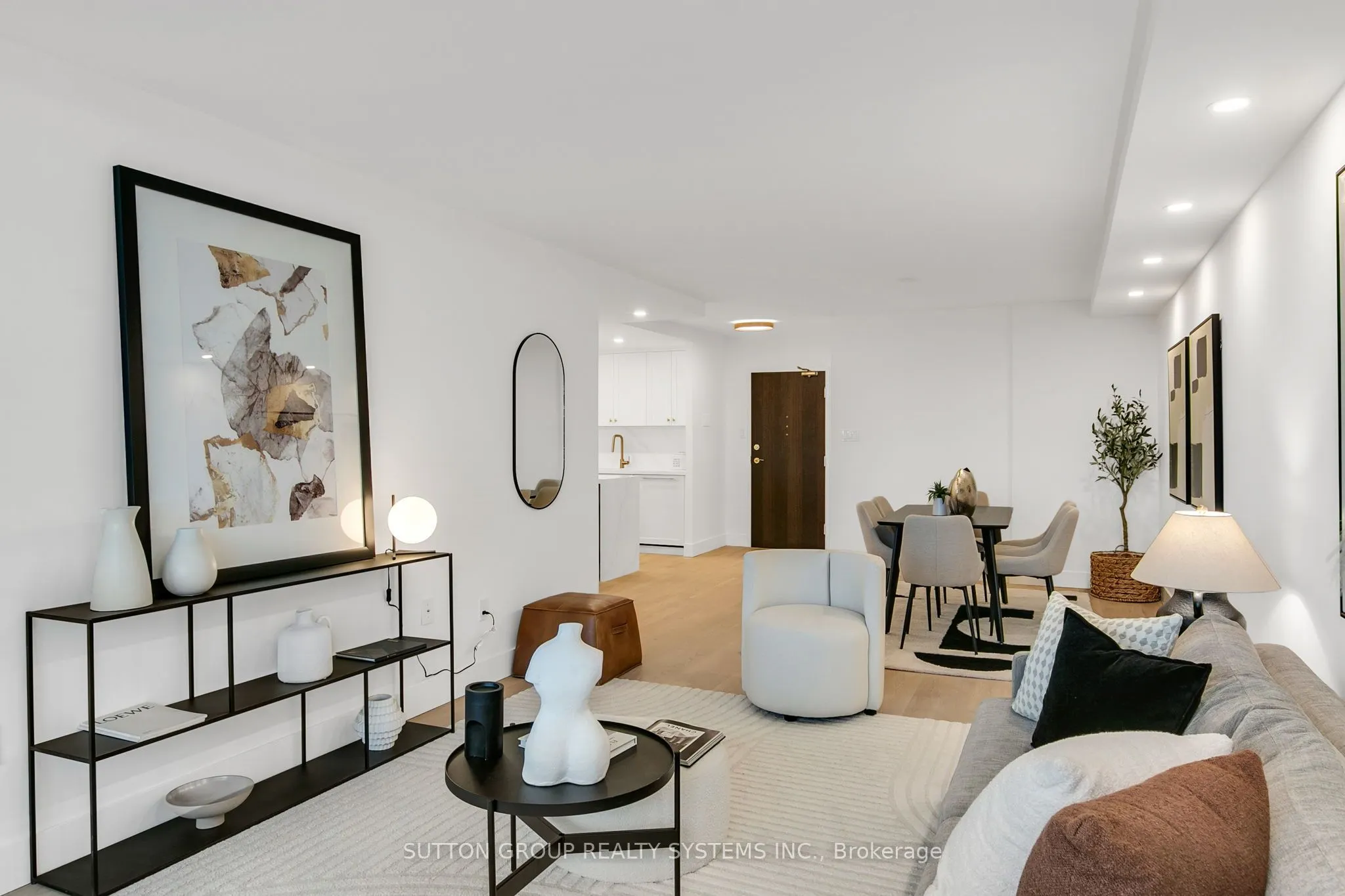 820 Burnhamthorpe Road, #2107