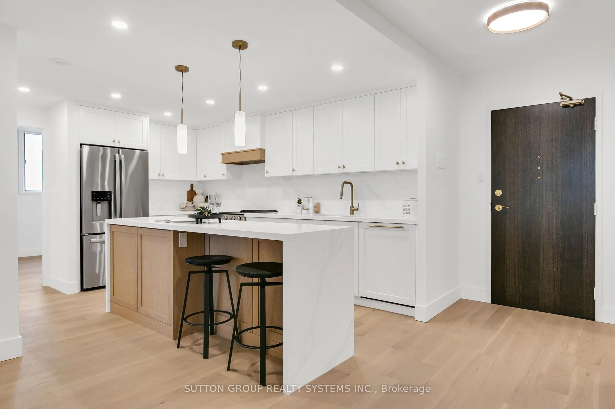 820 Burnhamthorpe Road, #2107