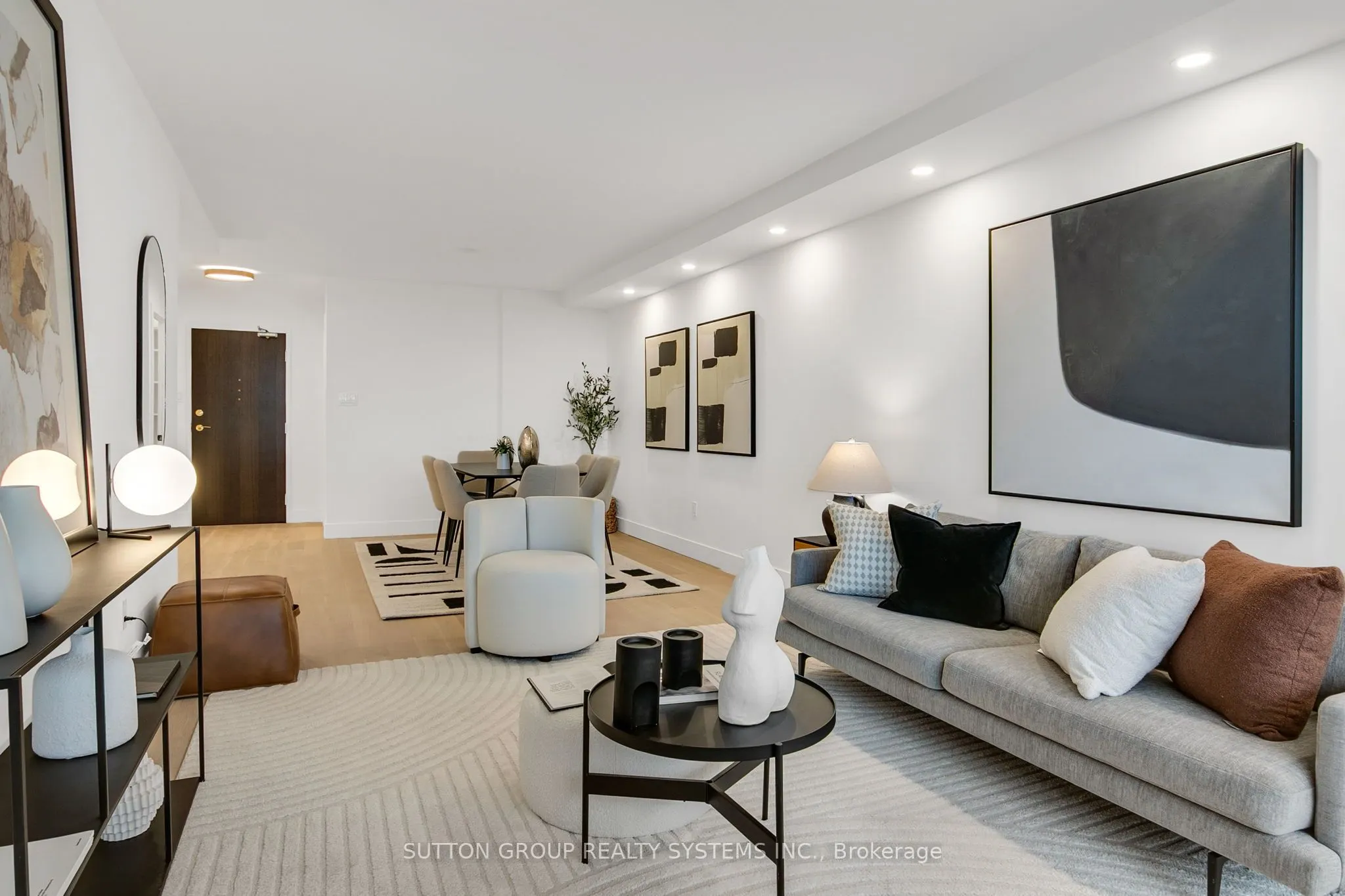 820 Burnhamthorpe Road, #2107