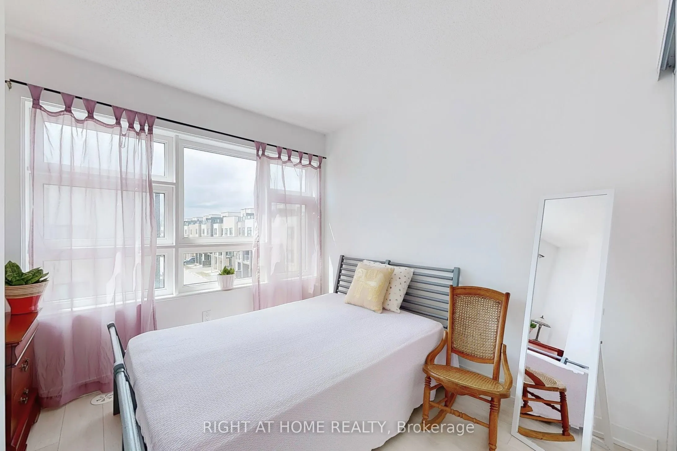 1121 Cooke Boulevard, #85