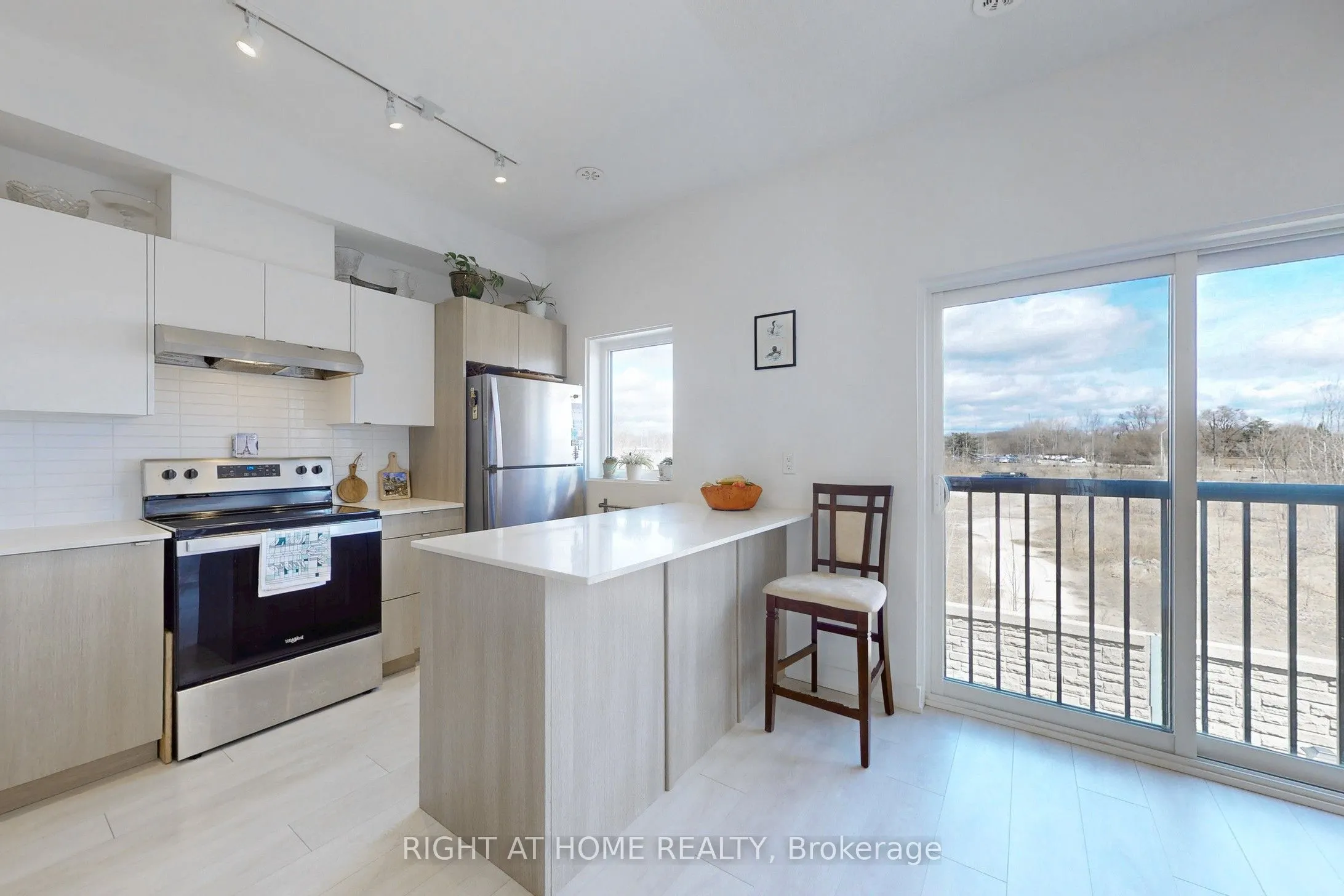 1121 Cooke Boulevard, #85