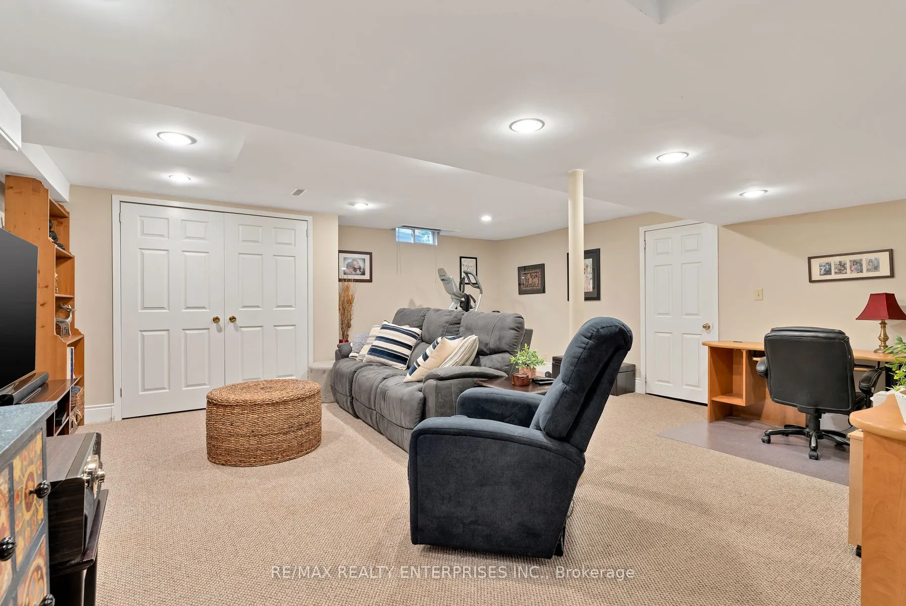 1101 Fieldstone Circle