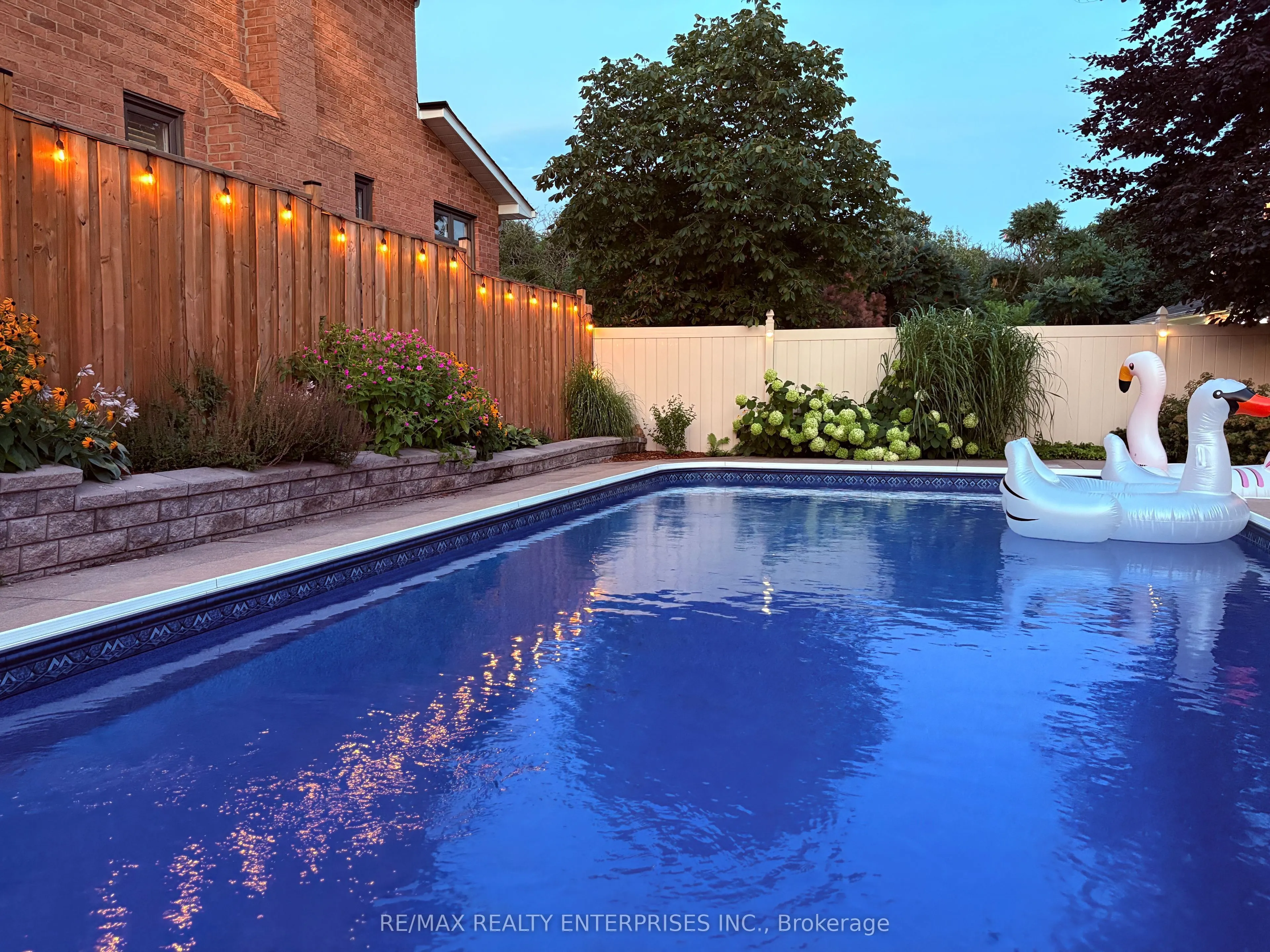 1101 Fieldstone Circle