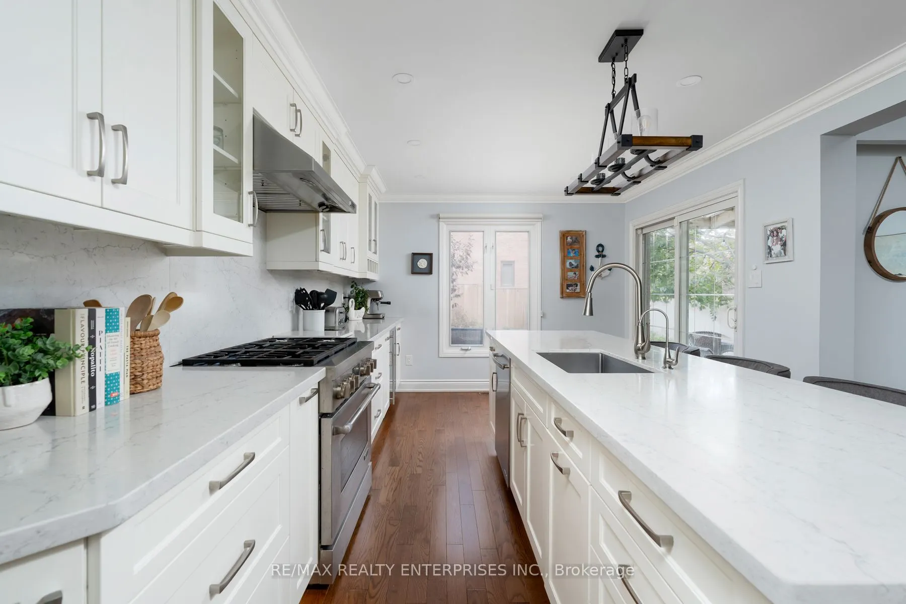 1101 Fieldstone Circle