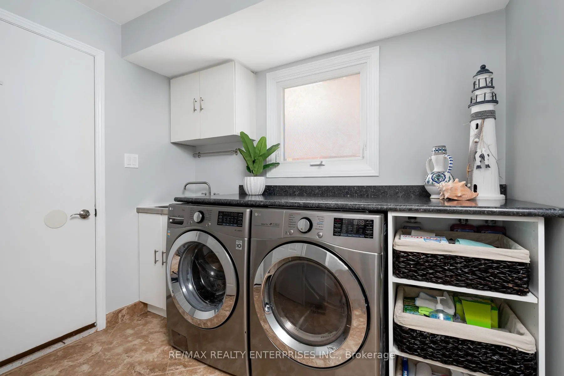 1101 Fieldstone Circle