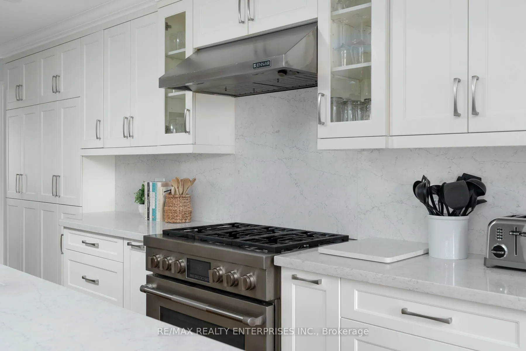 1101 Fieldstone Circle