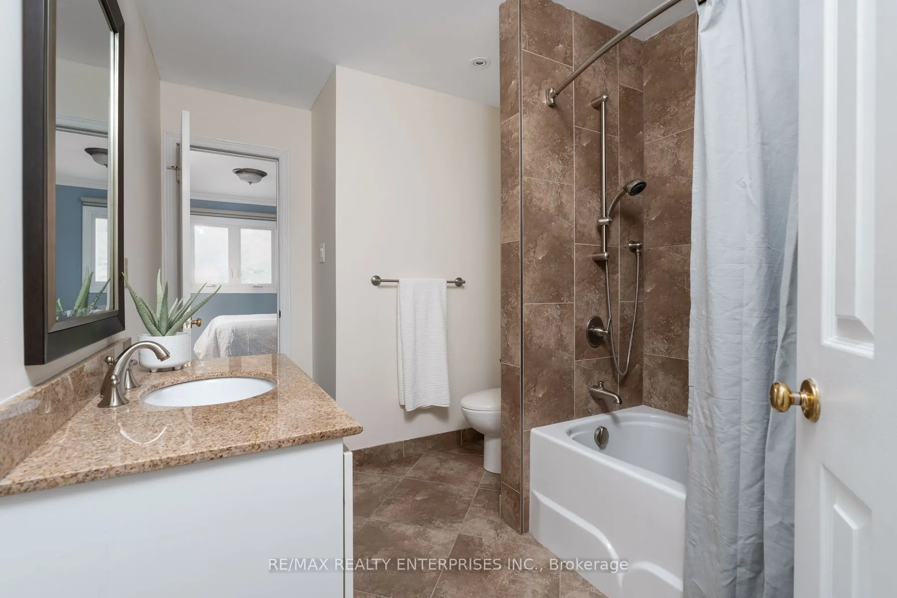 1101 Fieldstone Circle