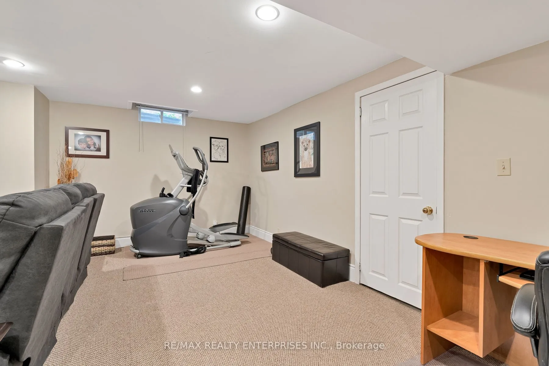 1101 Fieldstone Circle