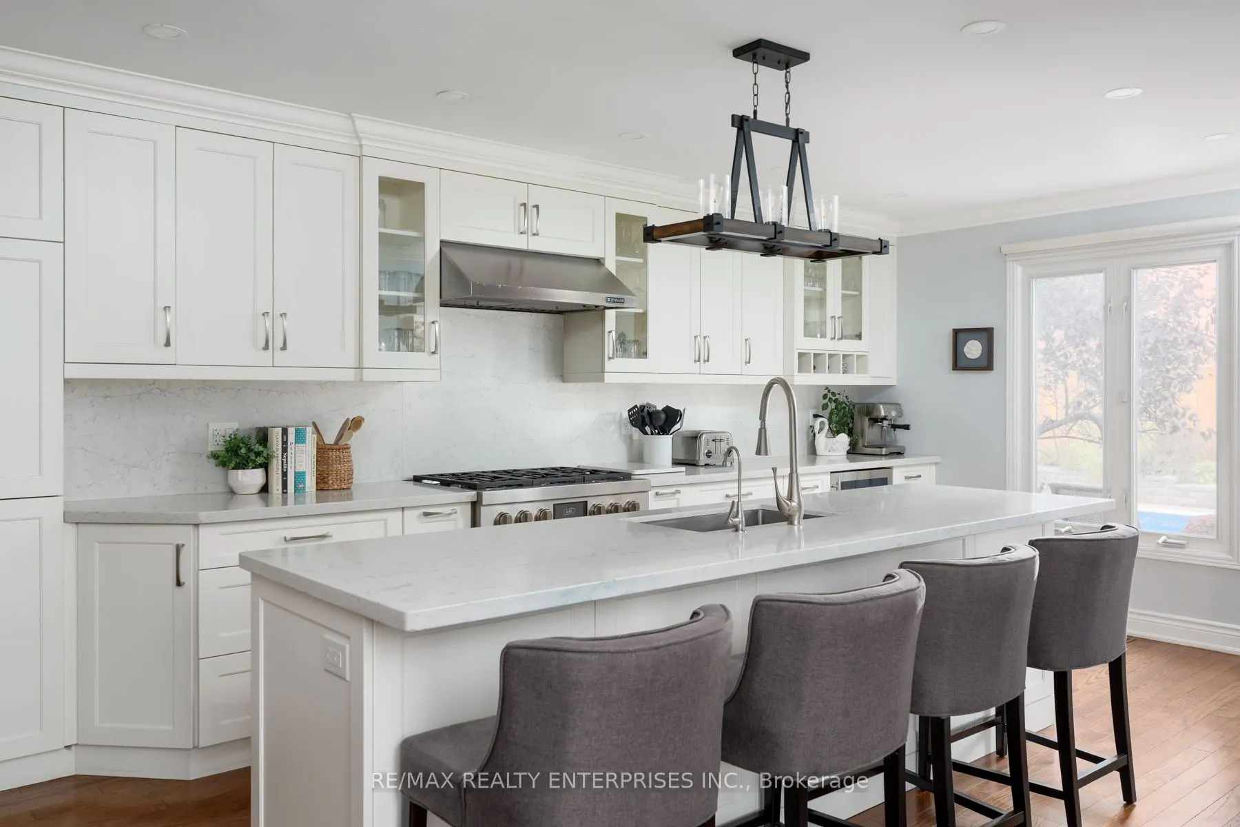 1101 Fieldstone Circle