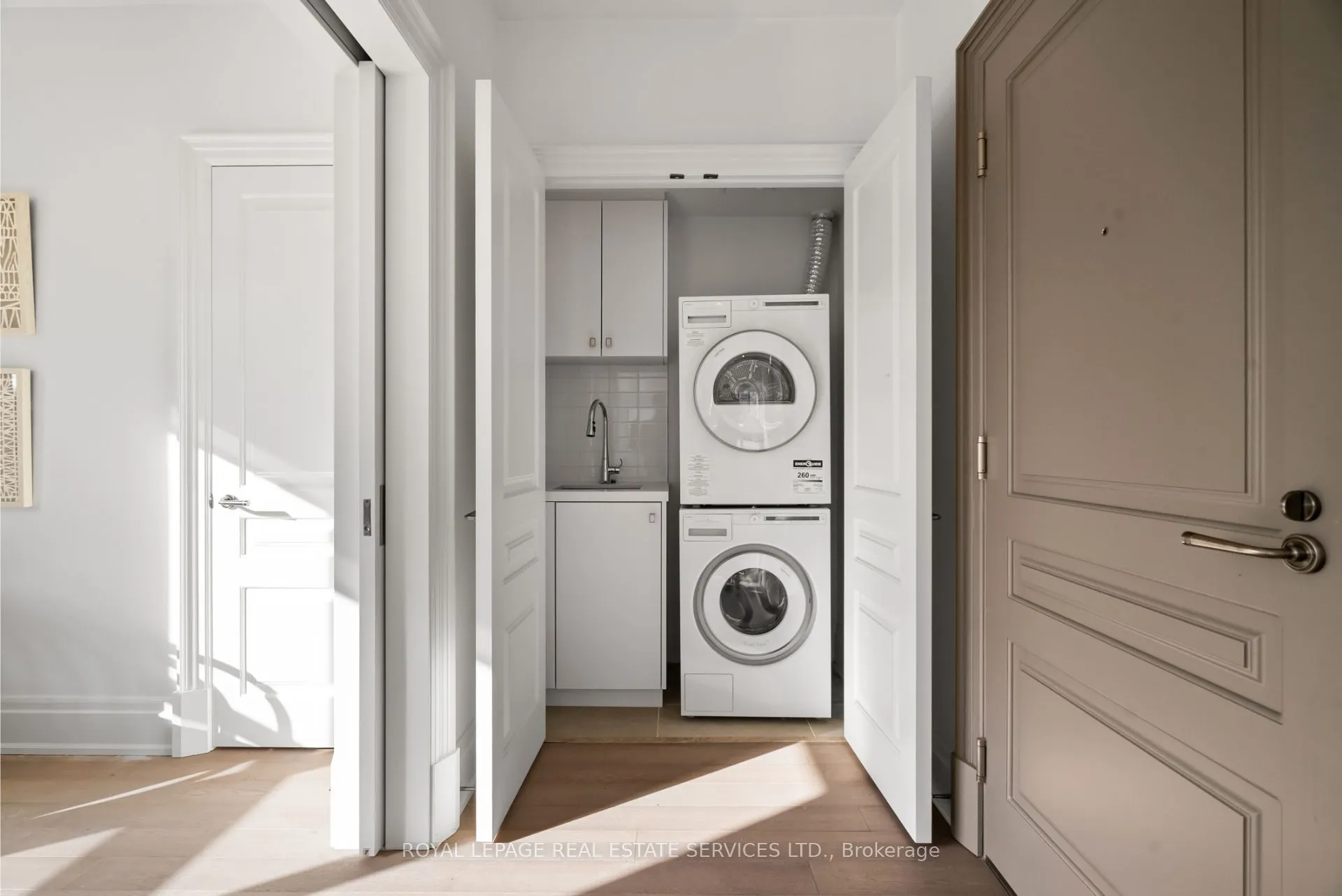 4 The Kingsway, #504