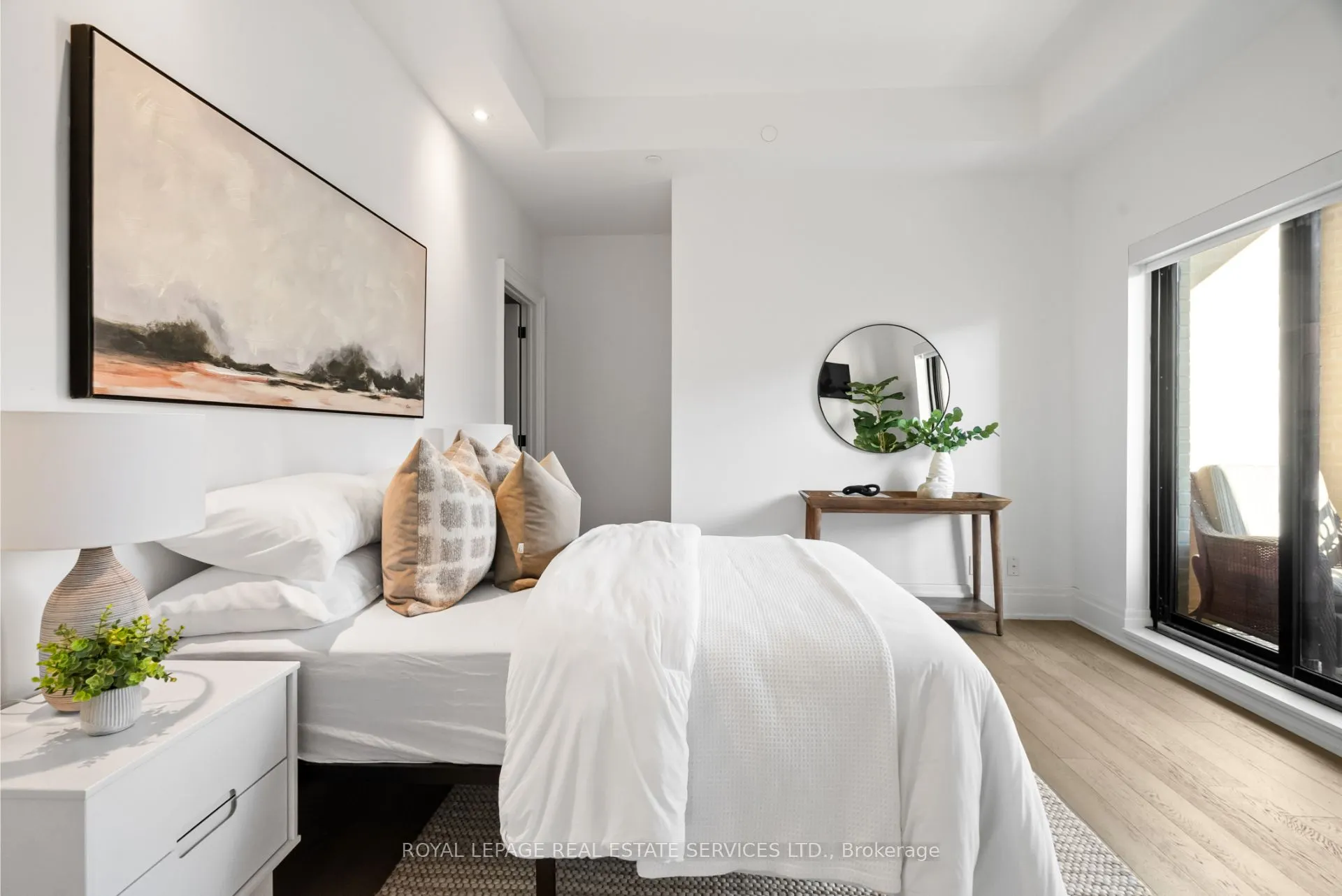 4 The Kingsway, #504