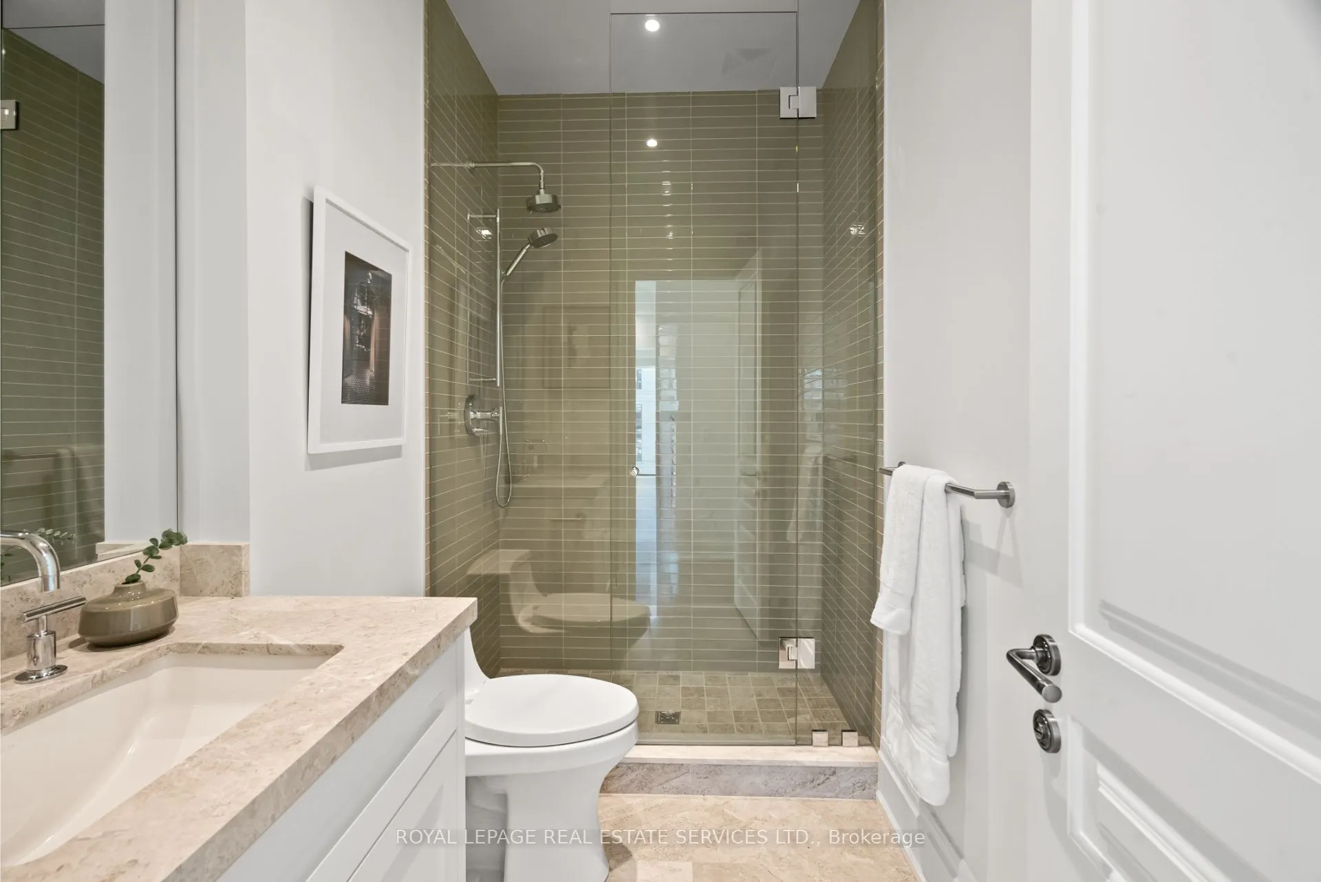 4 The Kingsway, #504