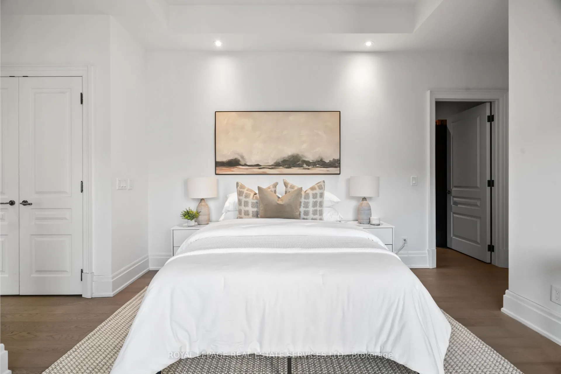 4 The Kingsway, #504