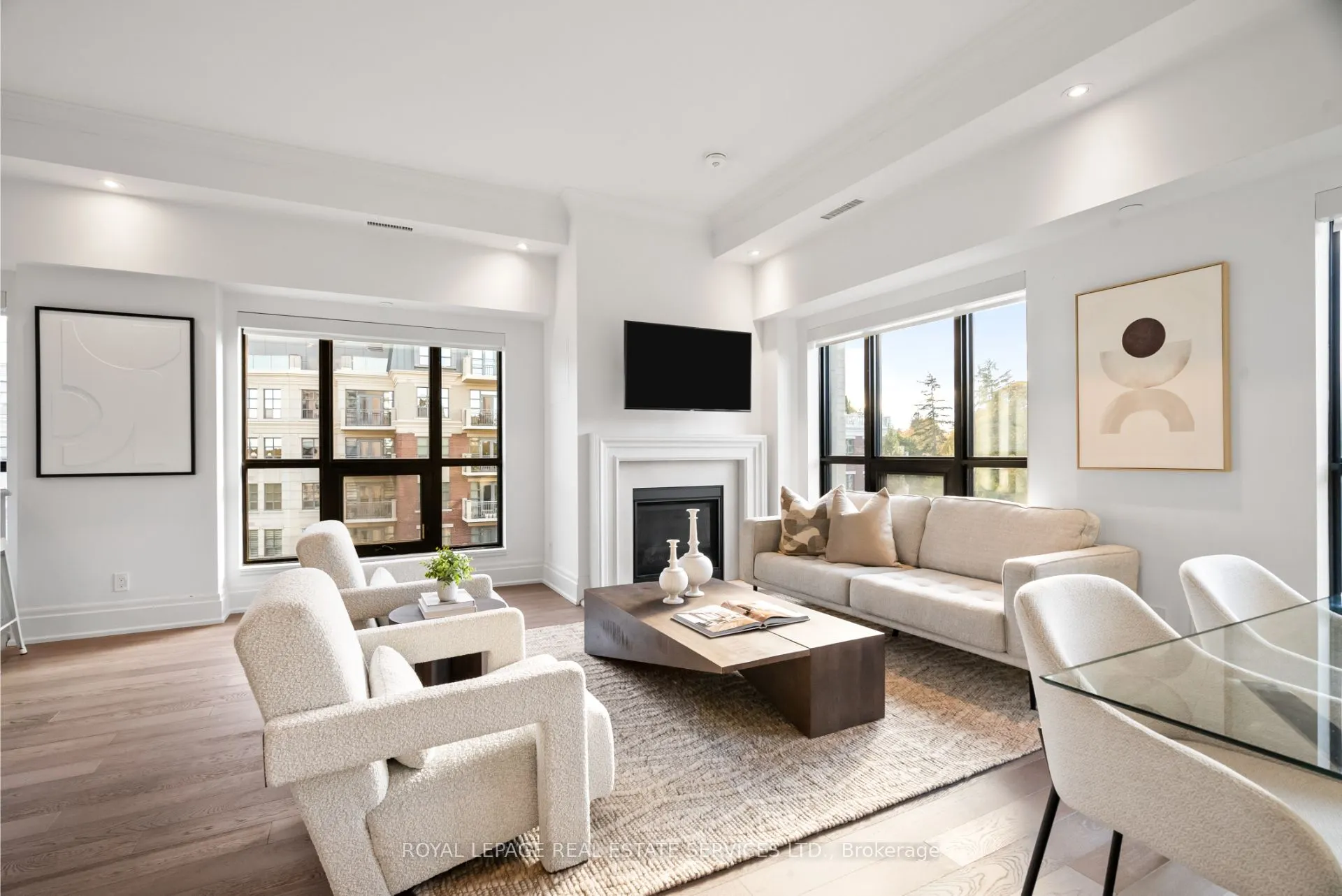 4 The Kingsway, #504