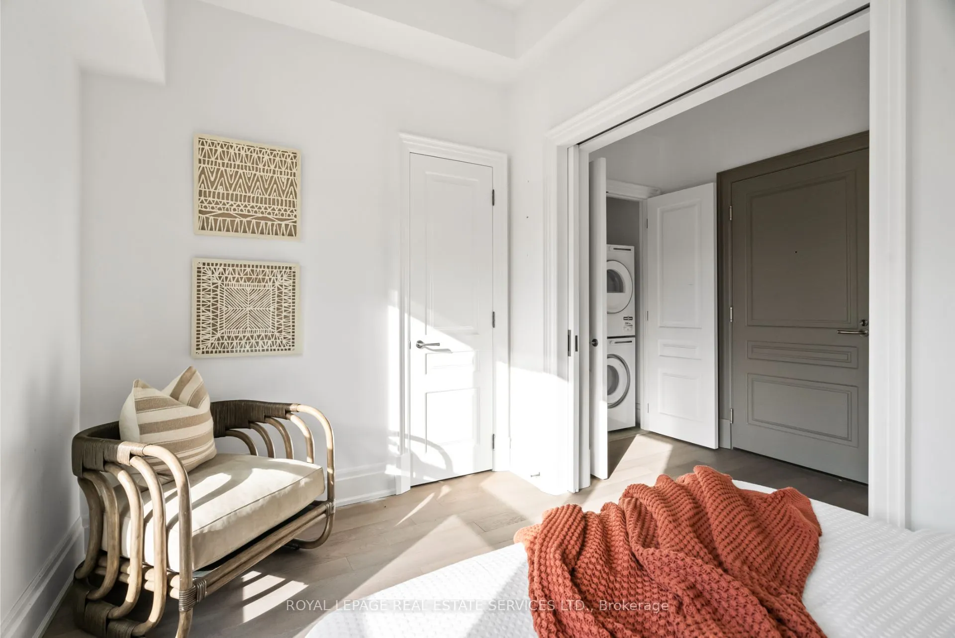 4 The Kingsway, #504