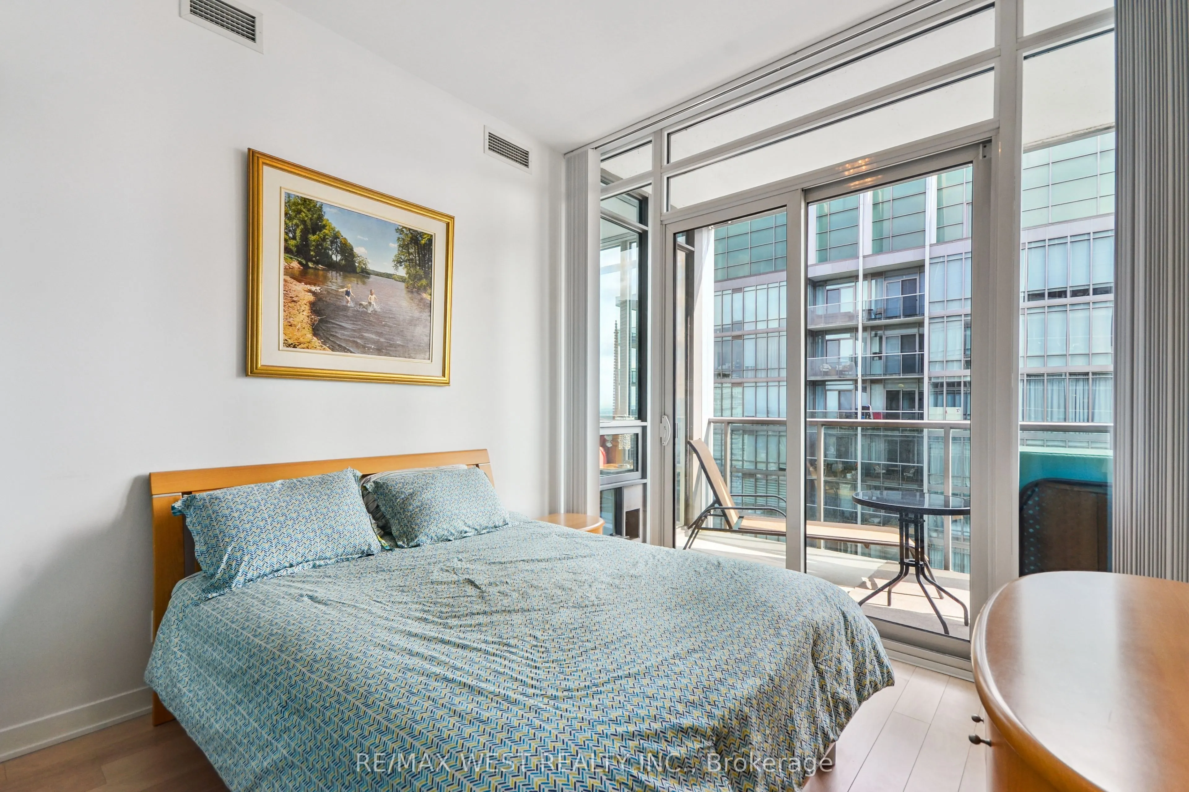 88 Park Lawn Road, #2906