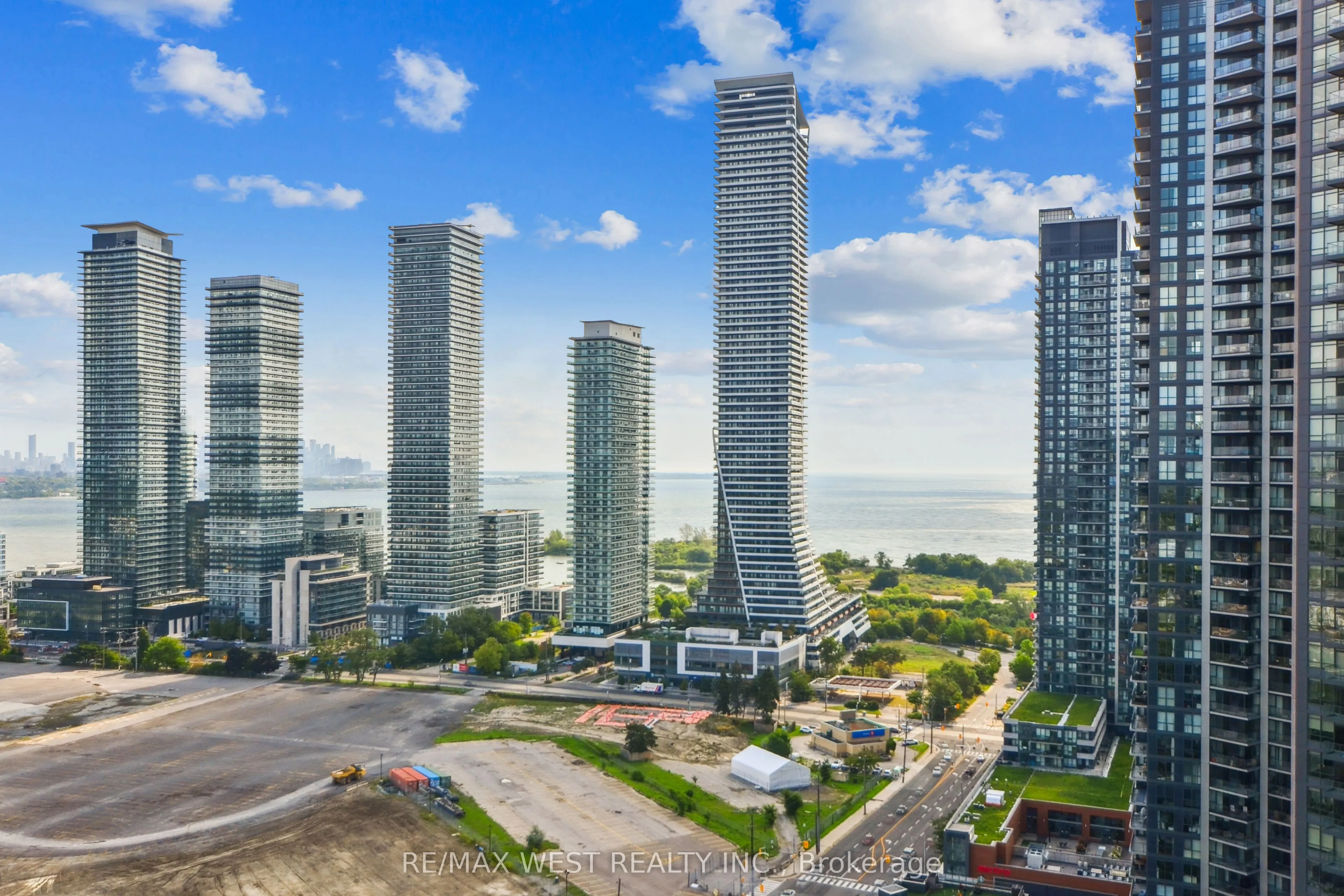 88 Park Lawn Road, #2906