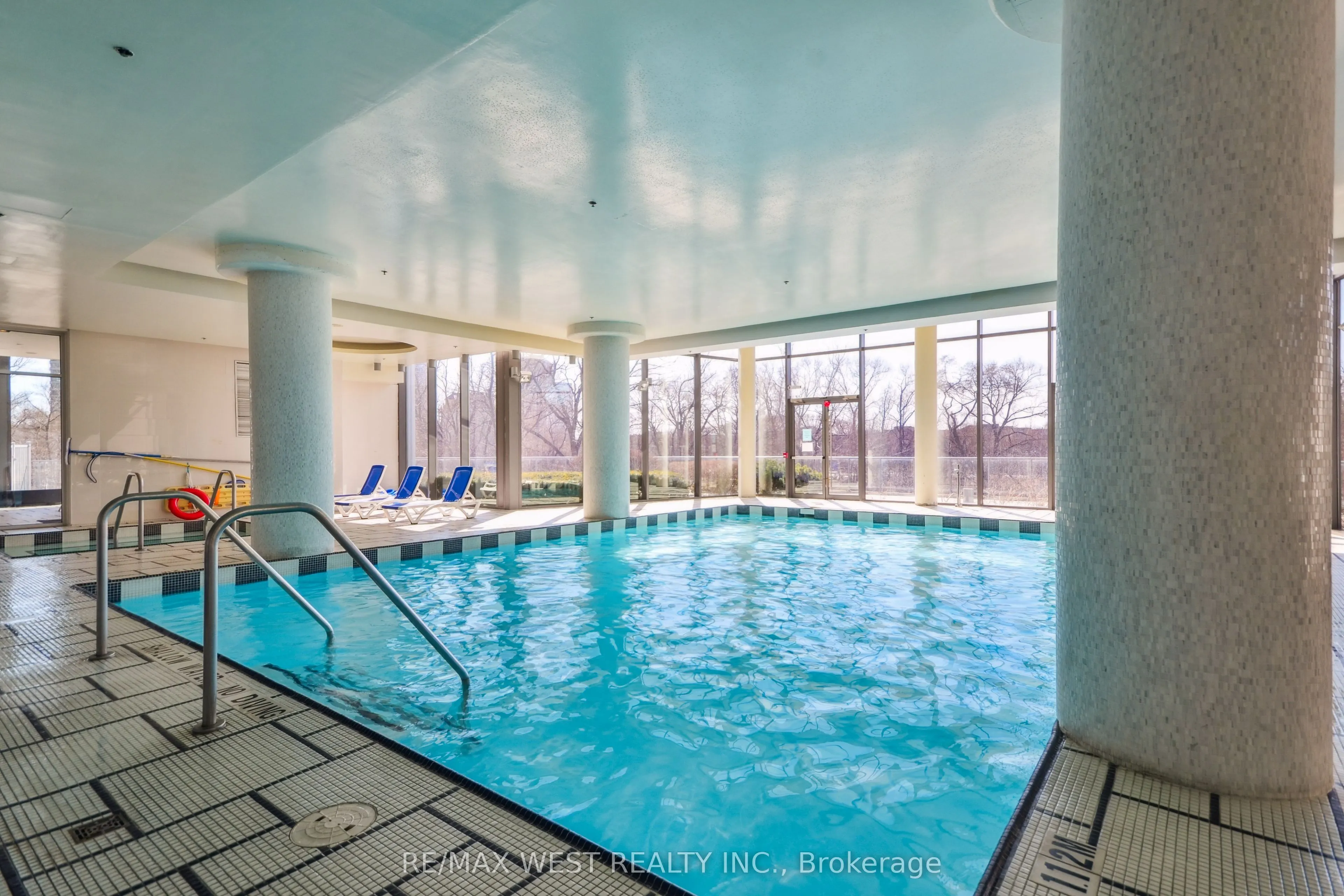 88 Park Lawn Road, #2906