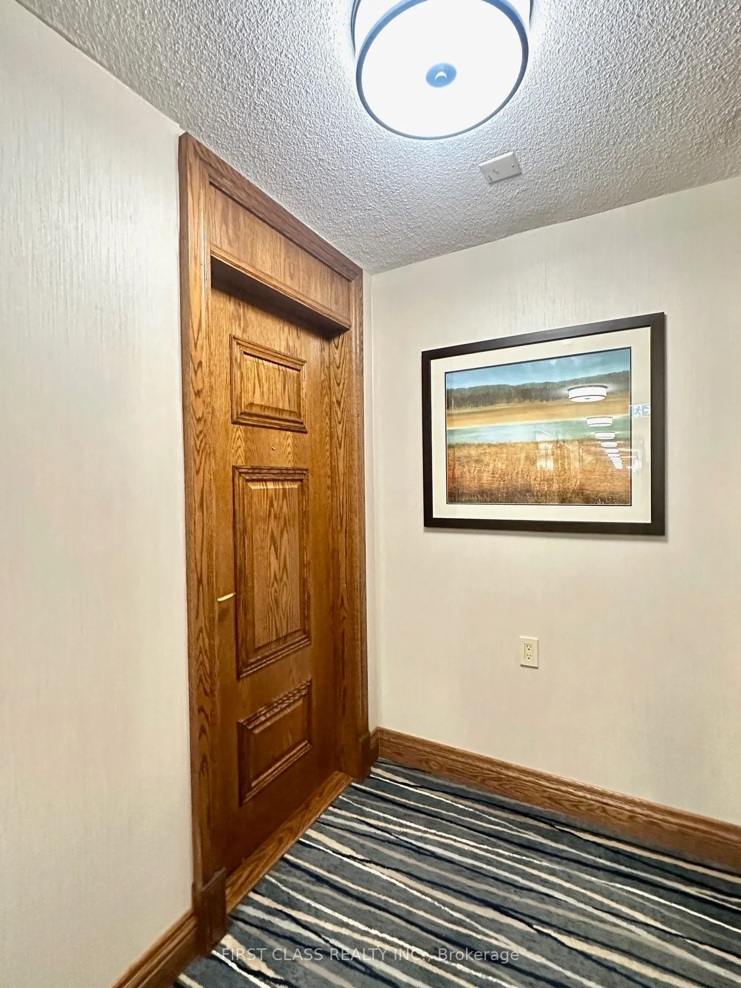 4889 Kimbermount Avenue, #403