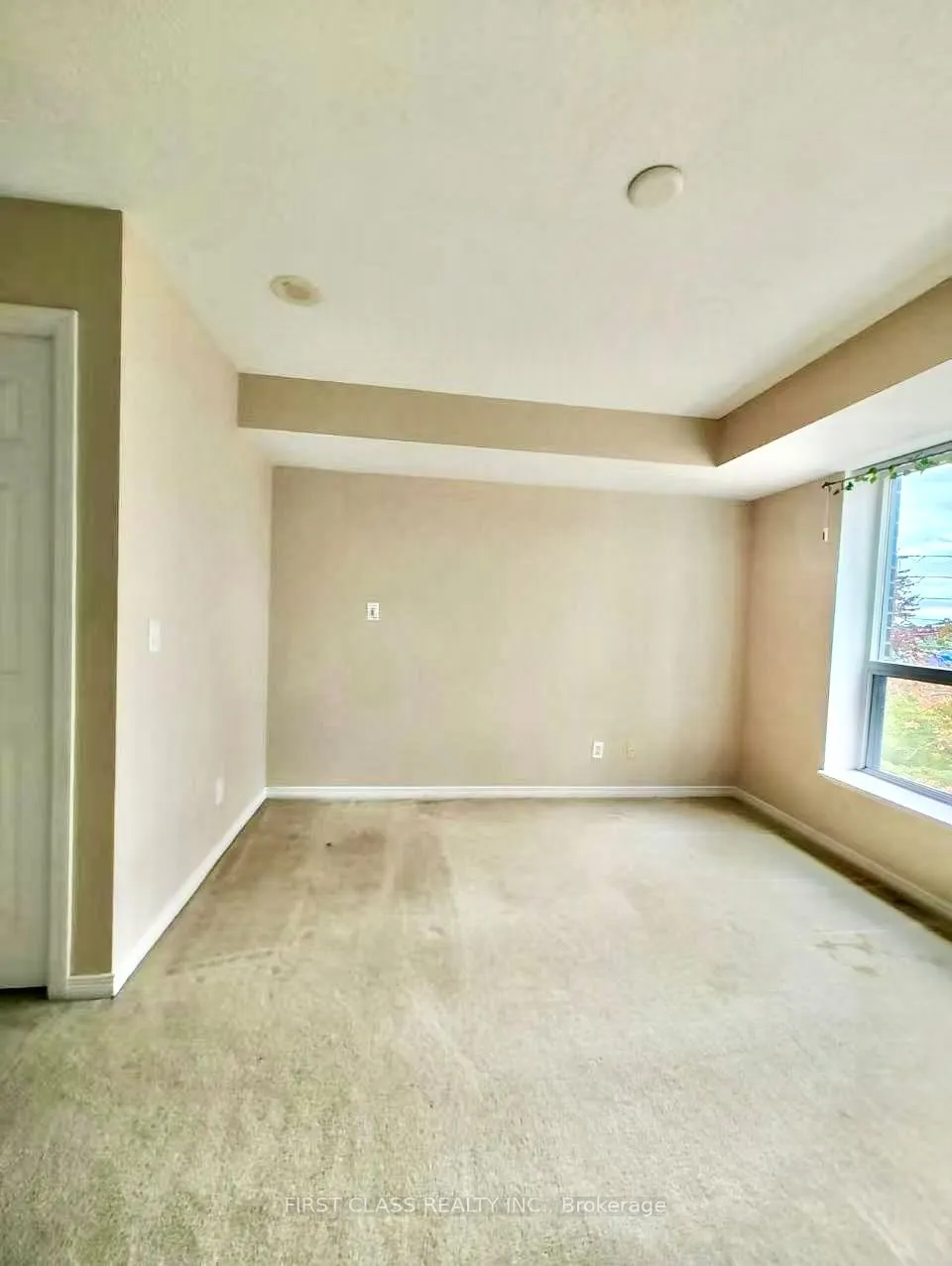 4889 Kimbermount Avenue, #403