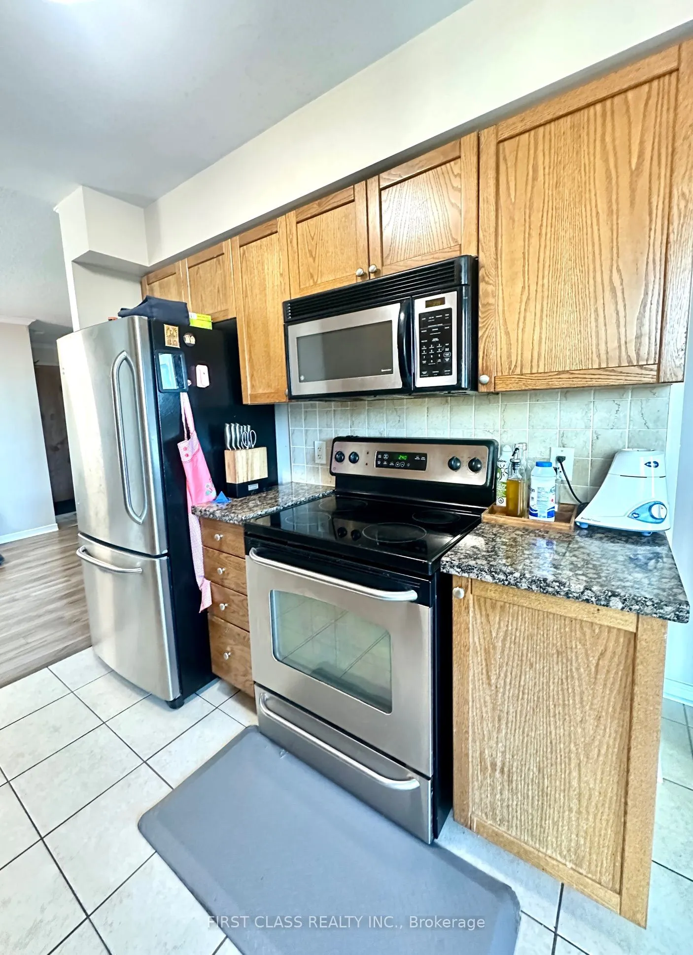 4889 Kimbermount Avenue, #403