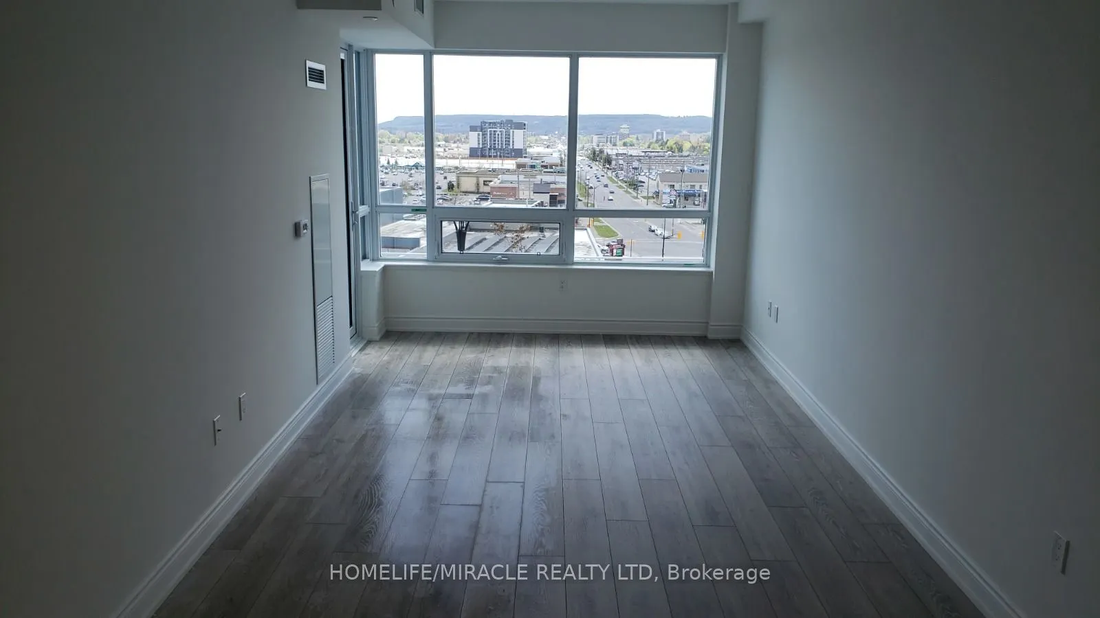 1050 Main Street, #803