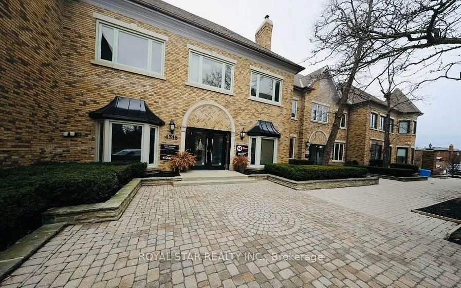 4315 Village Center Court, #201