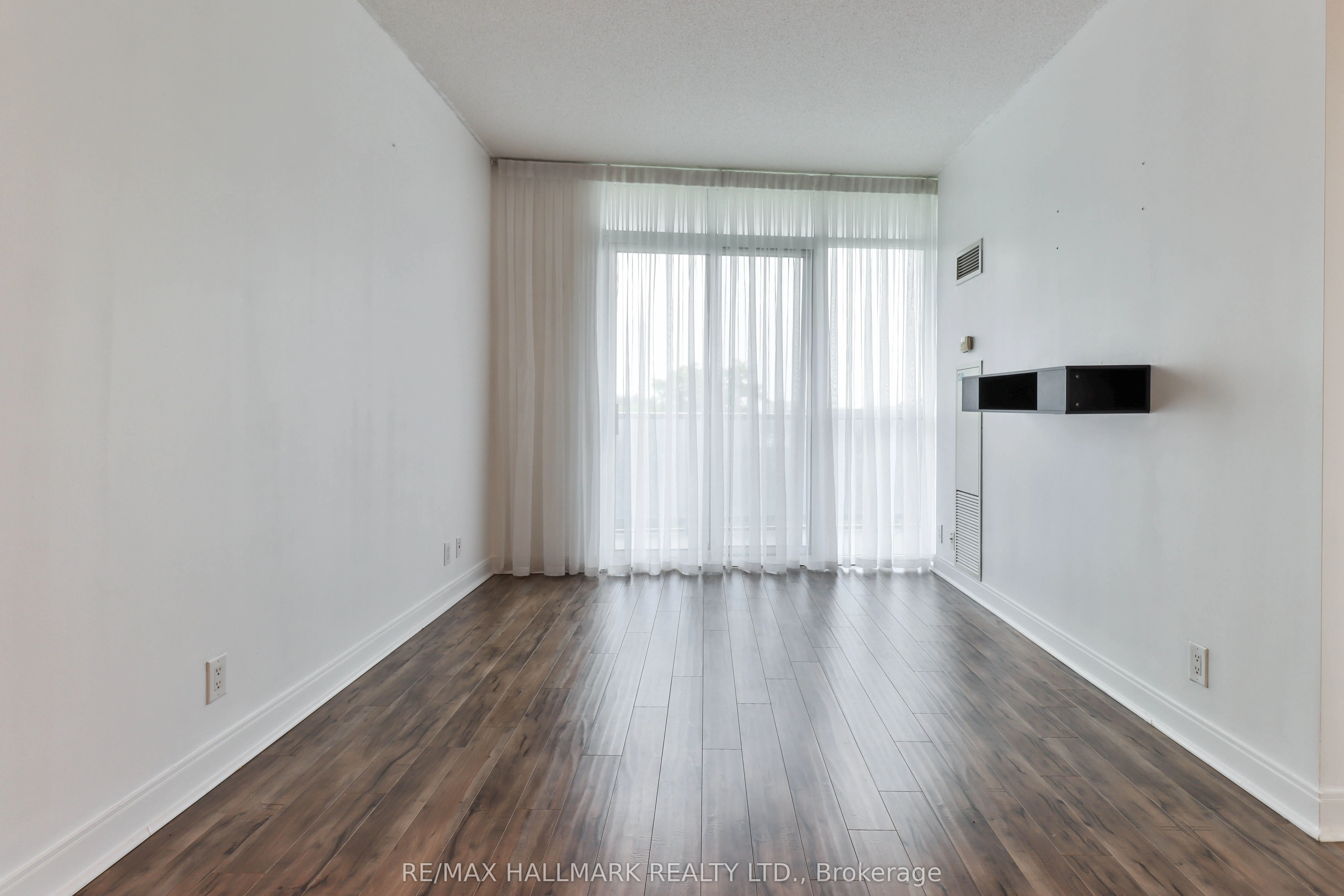 80 Absolute Avenue, #511