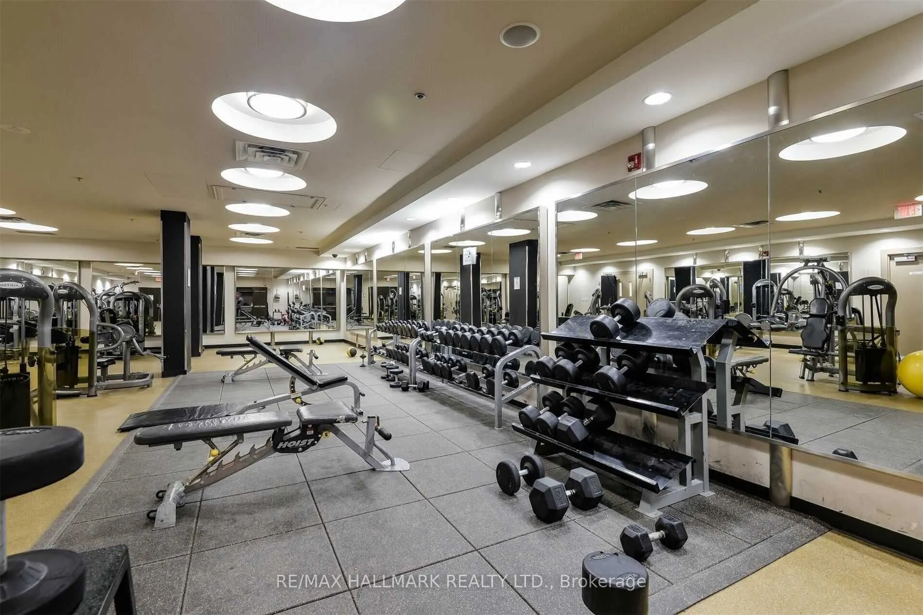 80 Absolute Avenue, #511