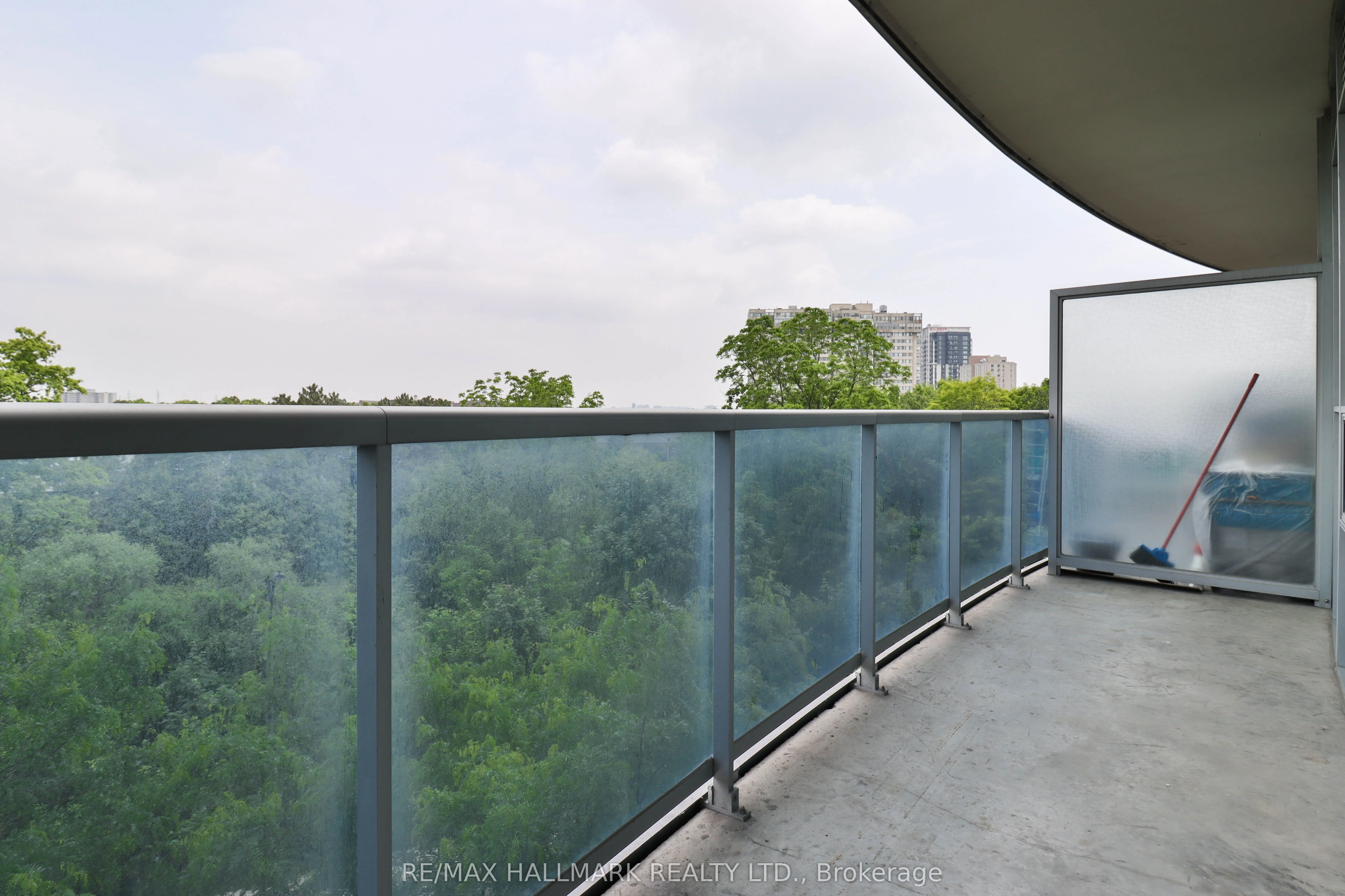 80 Absolute Avenue, #511