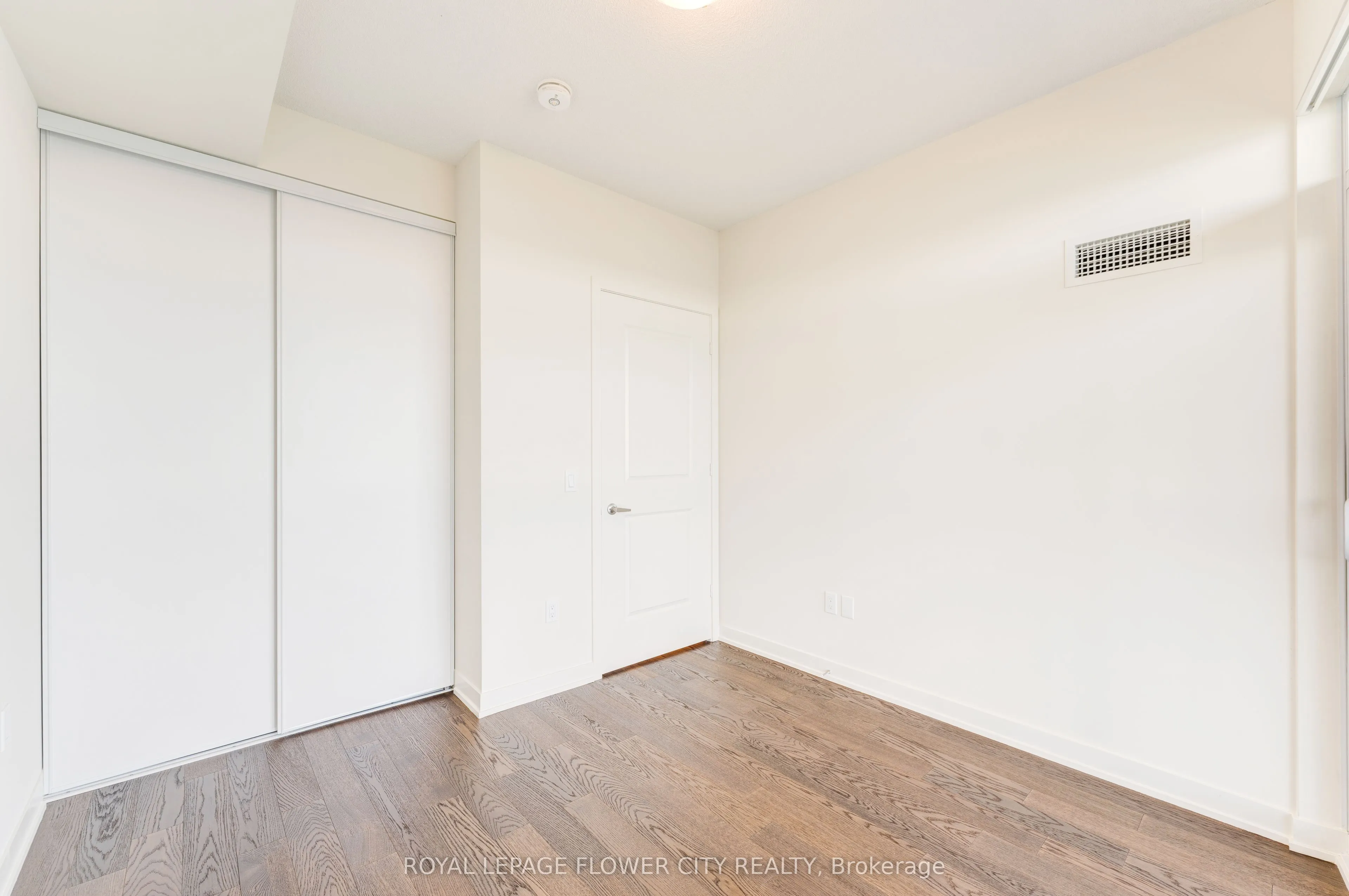 38 Annie Craig Drive, #PH404