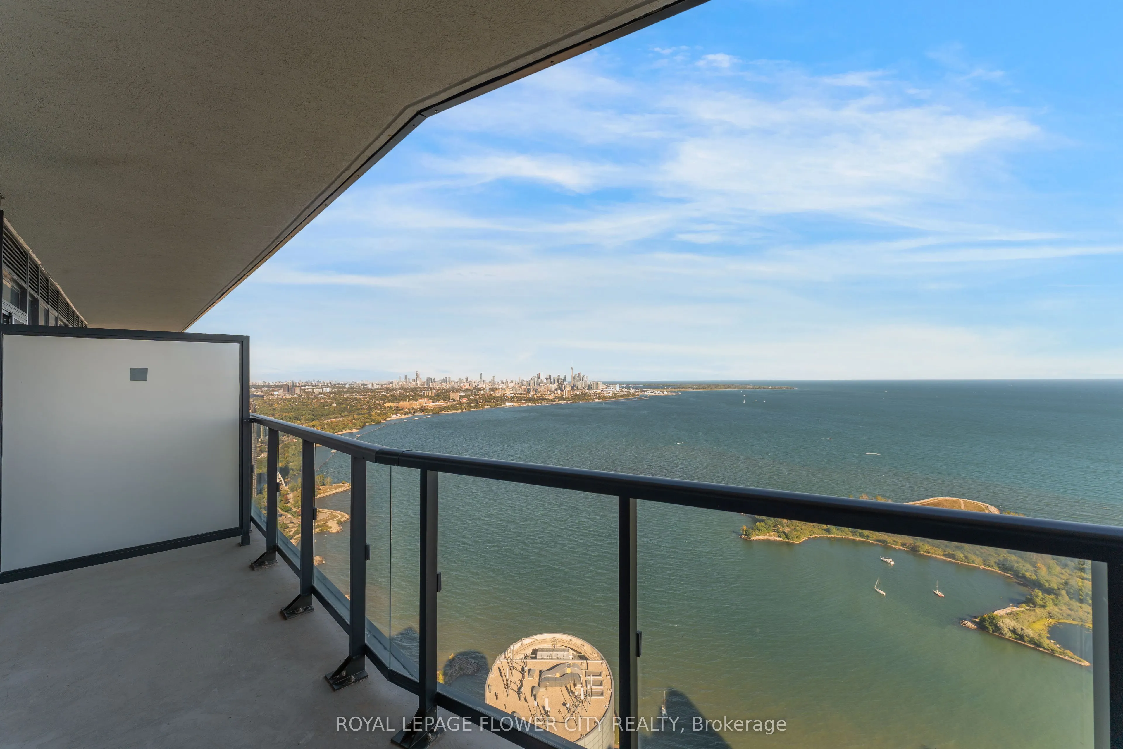 38 Annie Craig Drive, #PH404