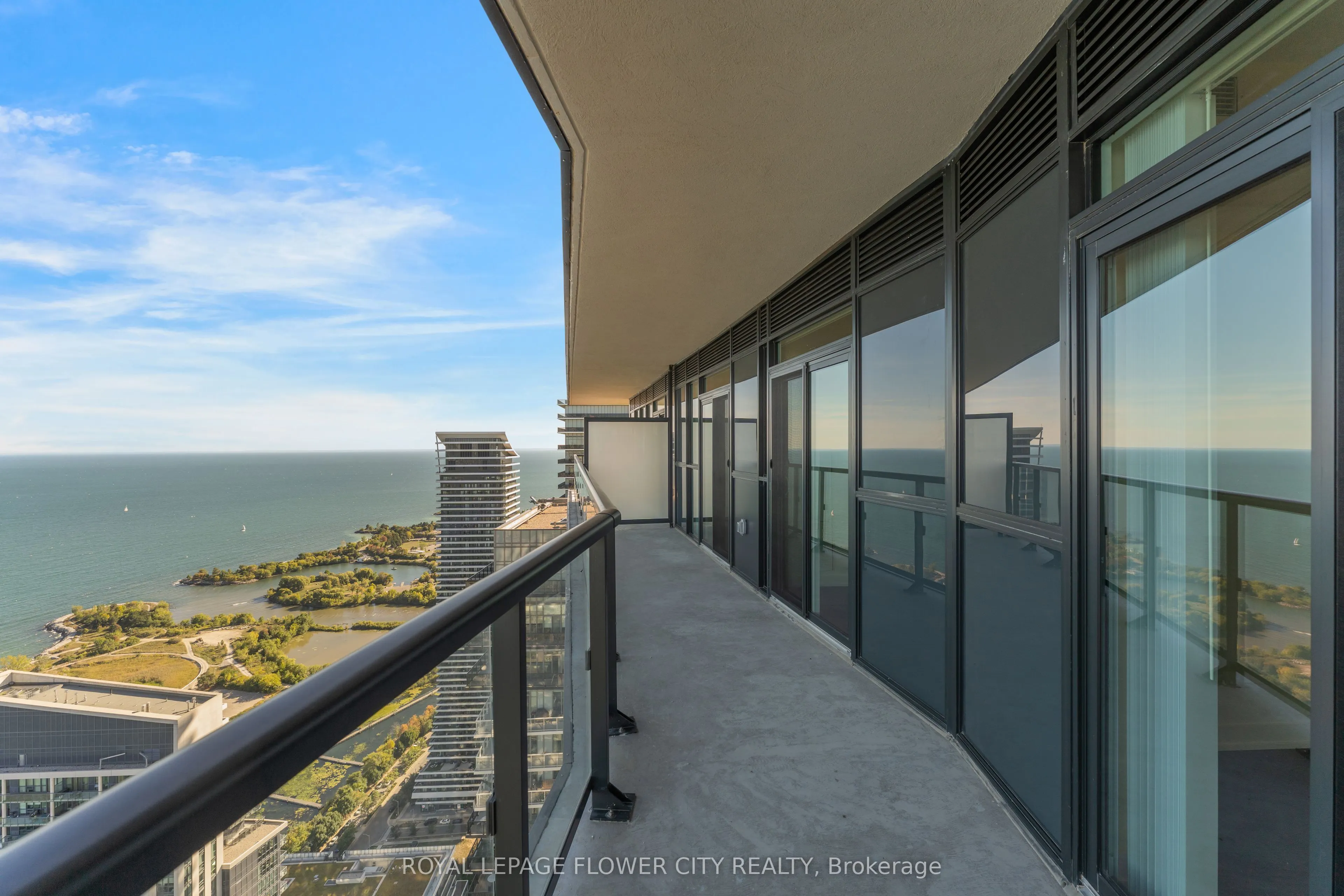 38 Annie Craig Drive, #PH404