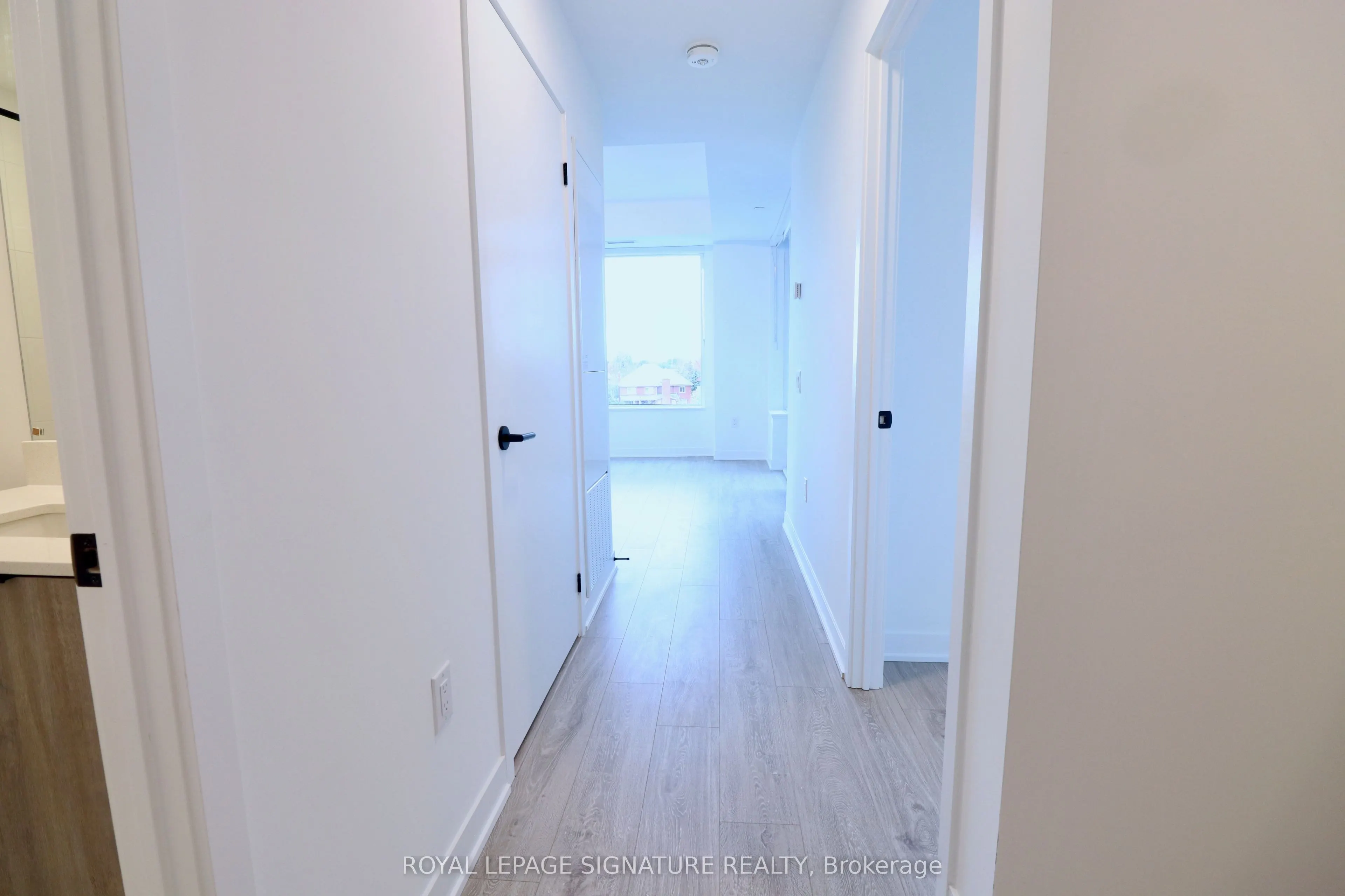 2495 Eglinton Avenue W, #414