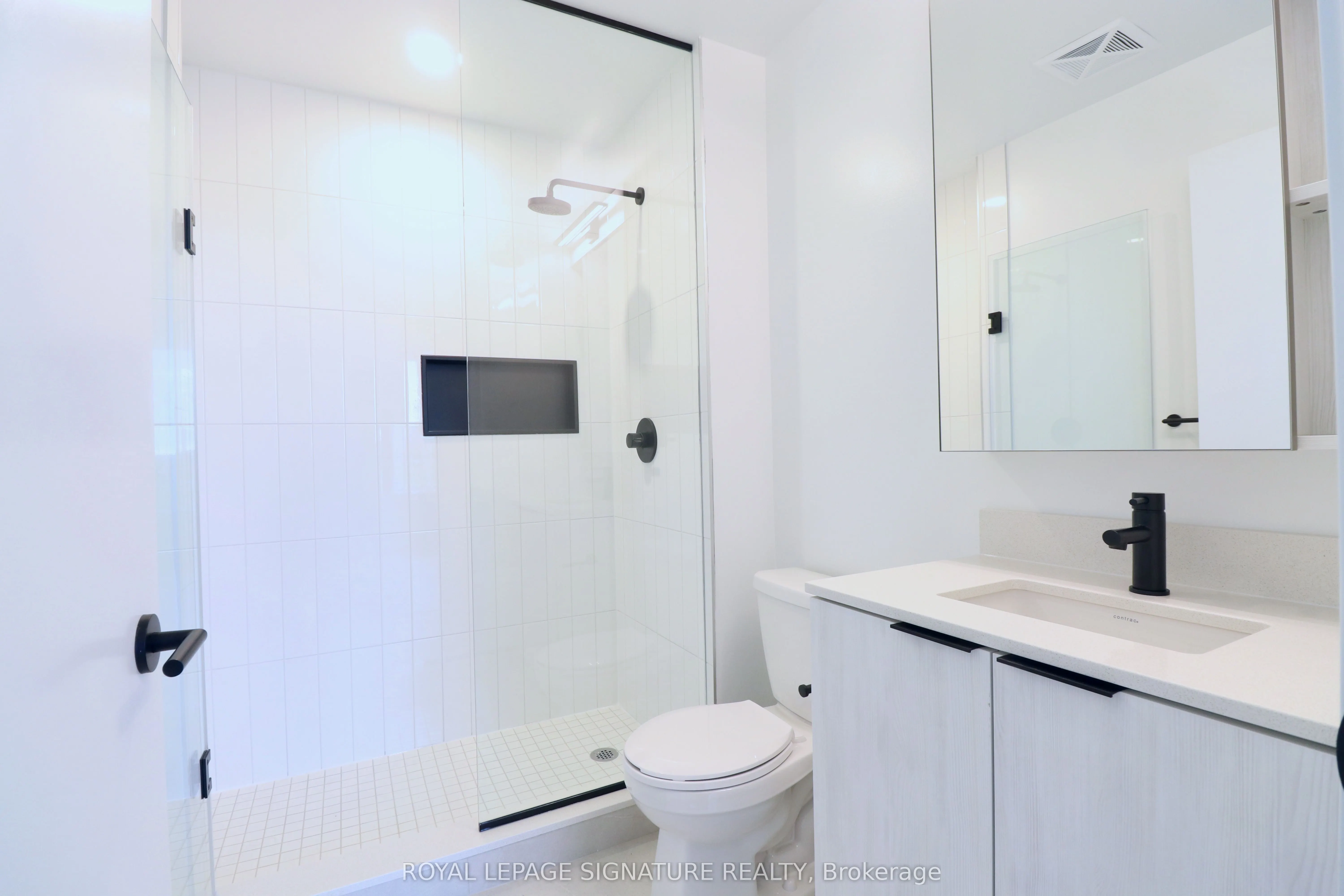 2495 Eglinton Avenue W, #414