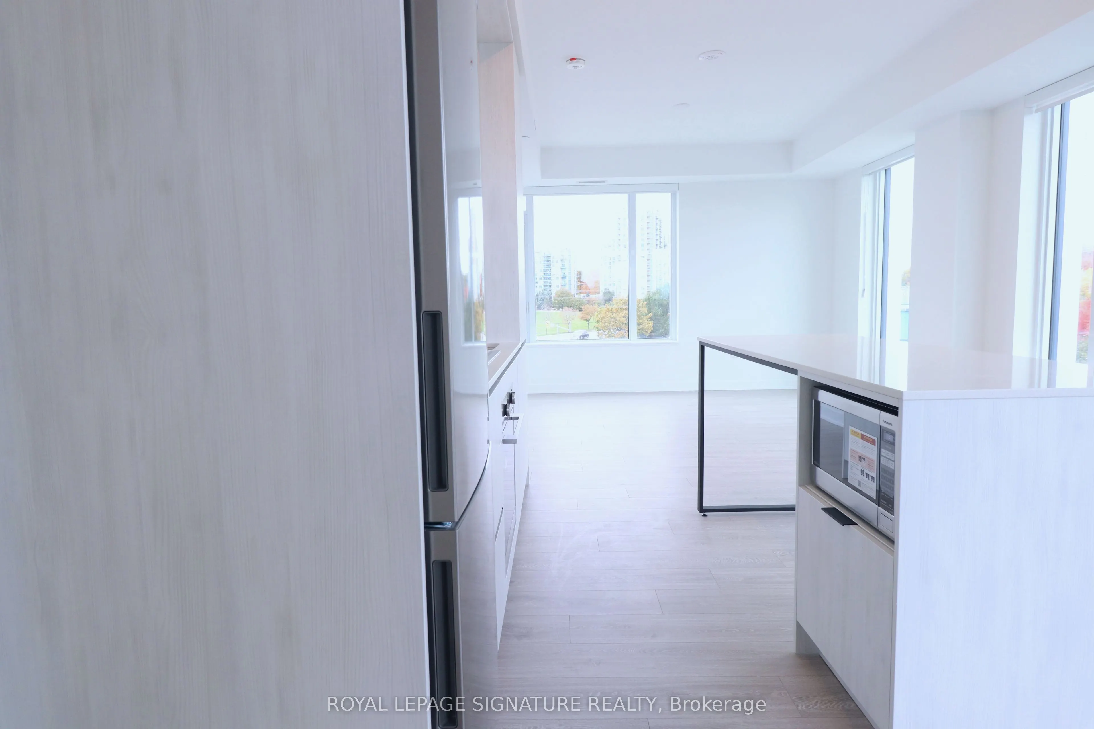 2495 Eglinton Avenue W, #414