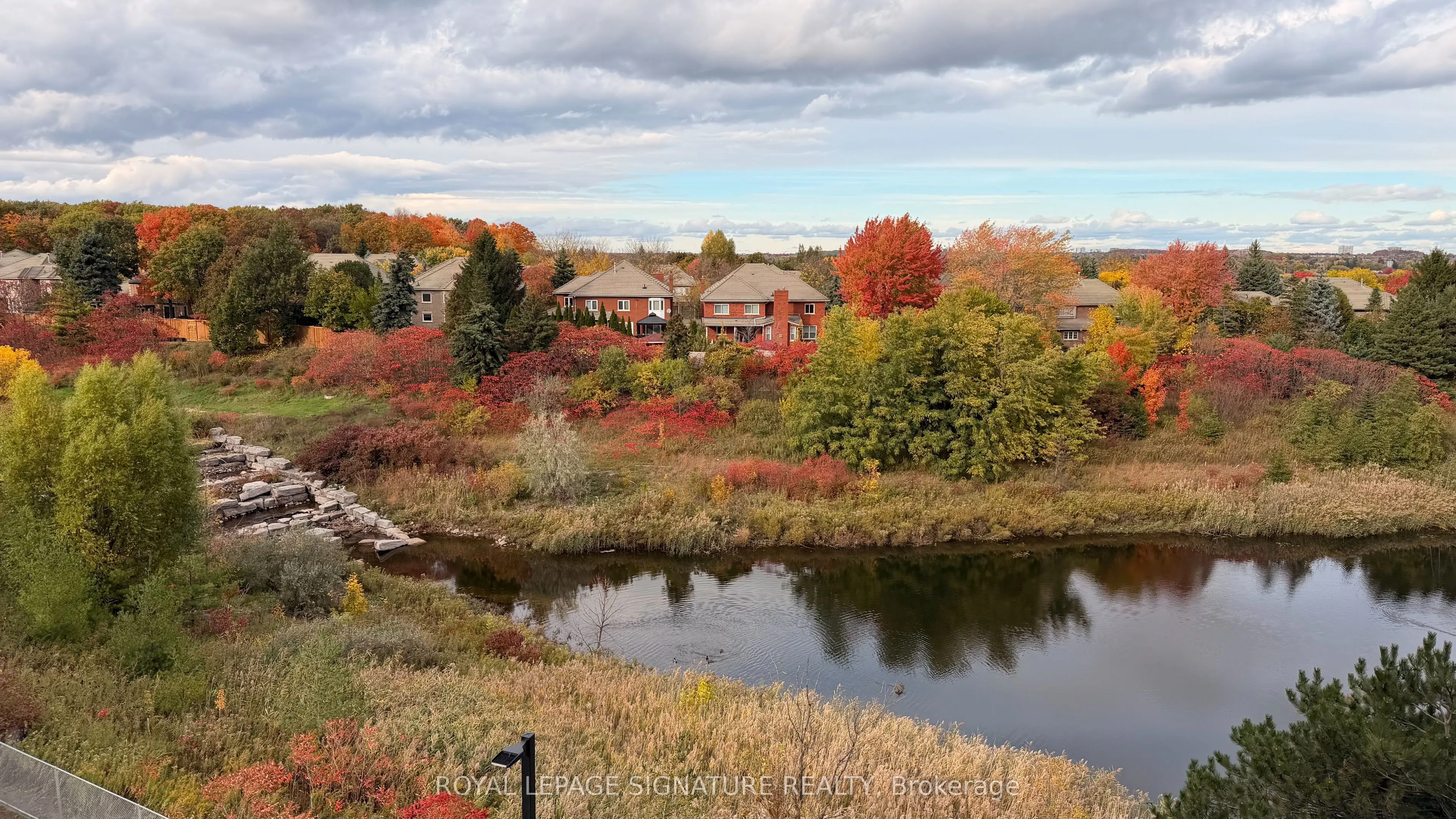 2495 Eglinton Avenue W, #414