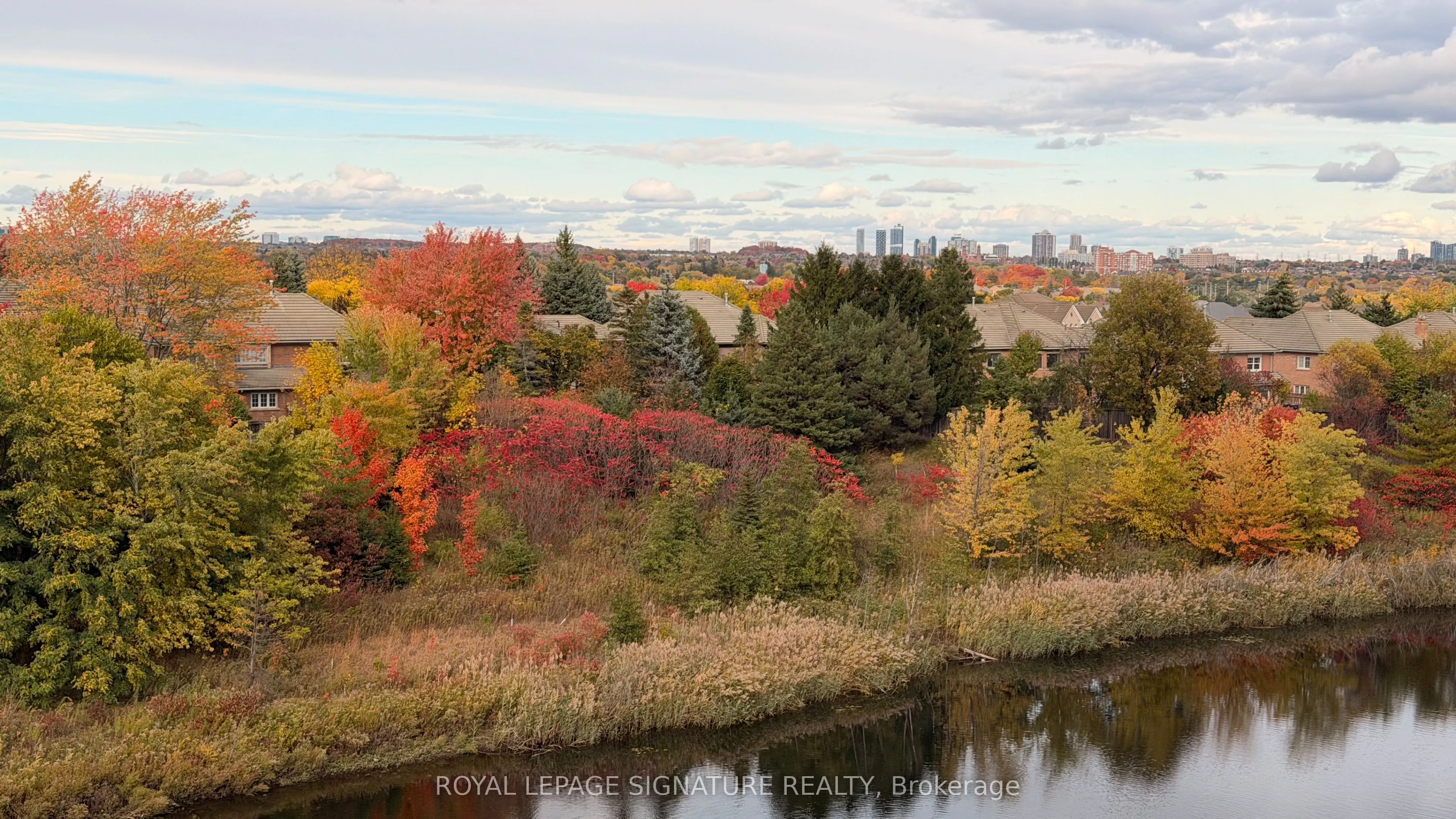 2495 Eglinton Avenue W, #414