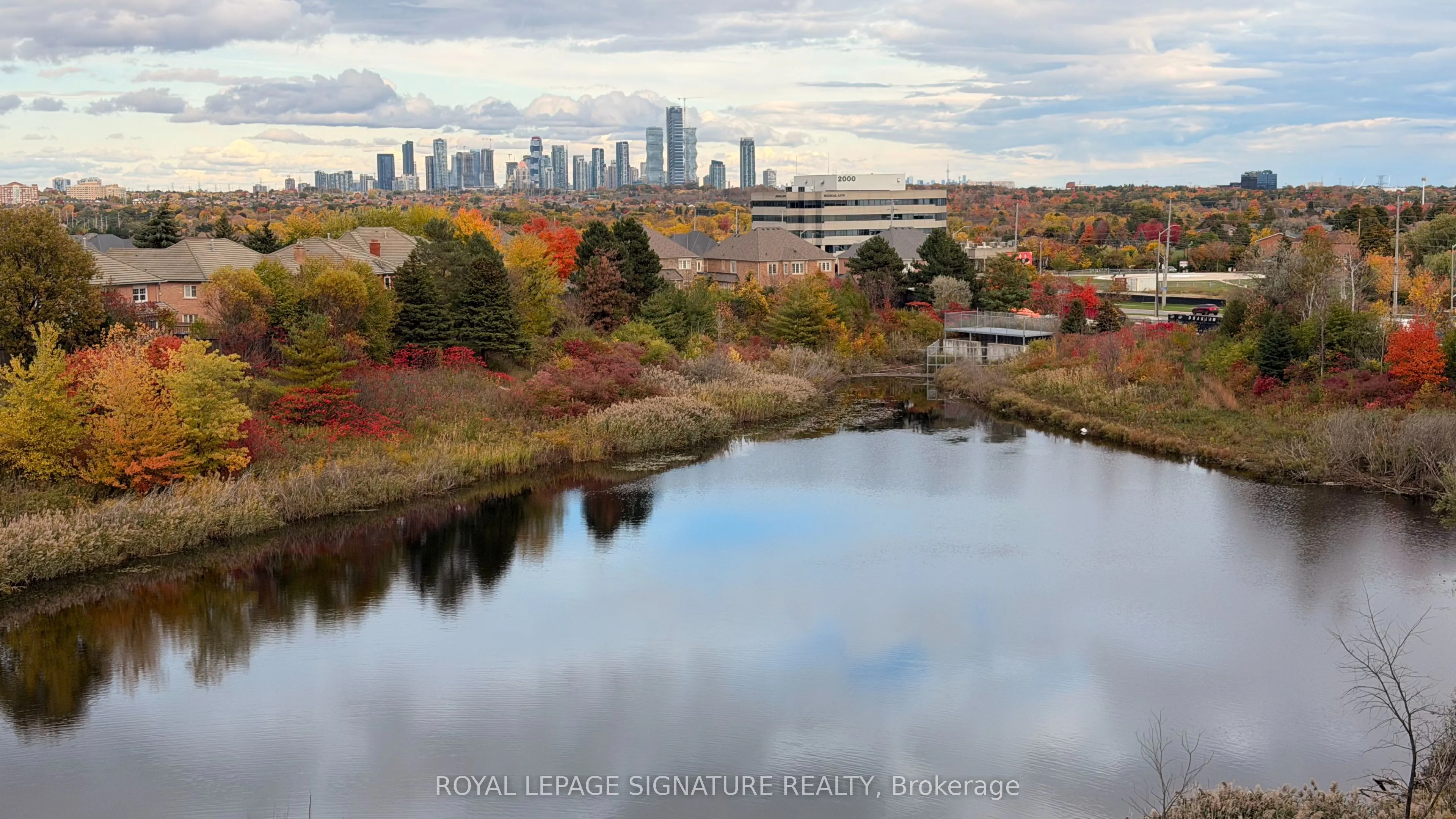 2495 Eglinton Avenue W, #414