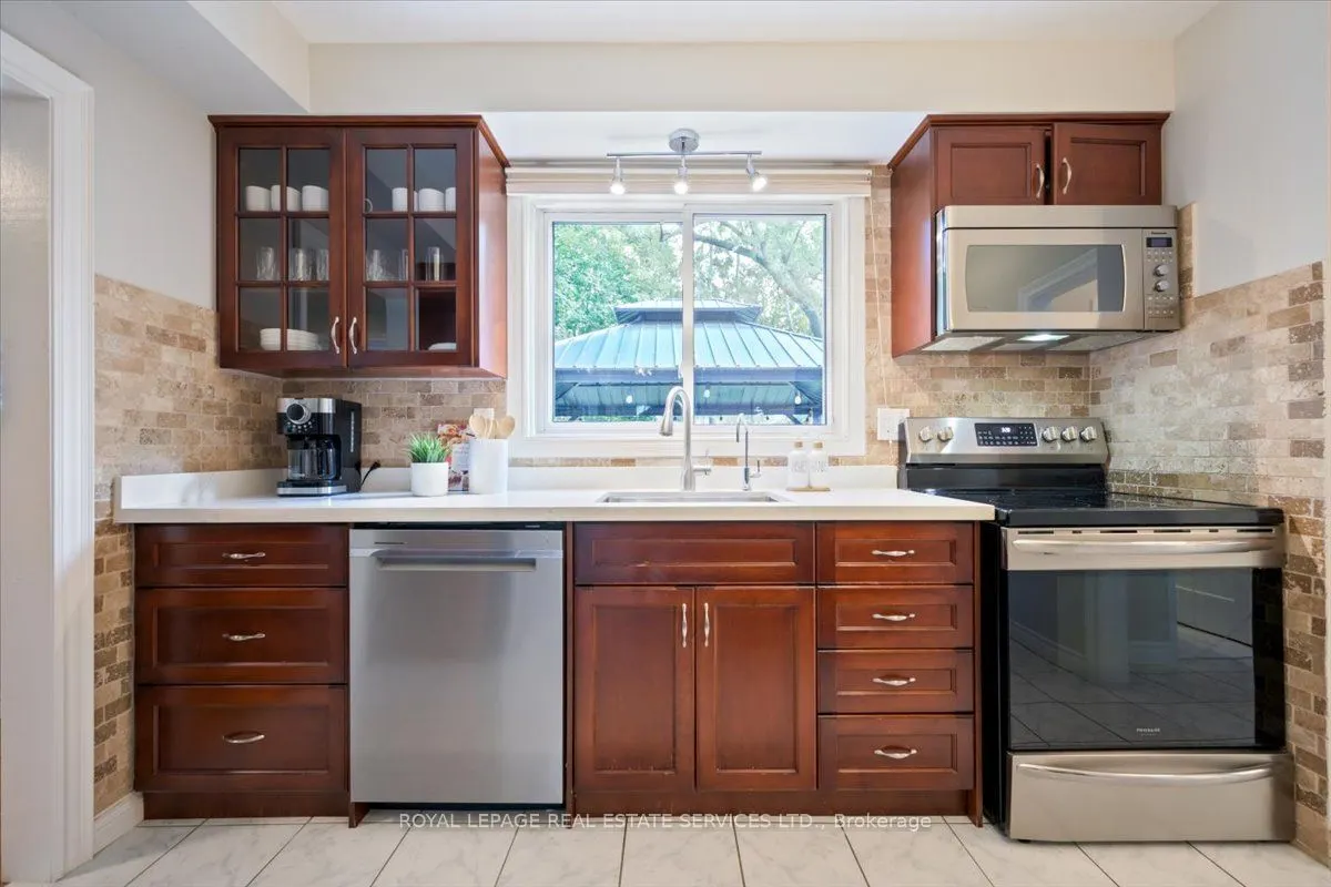 2340 Homelands Drive