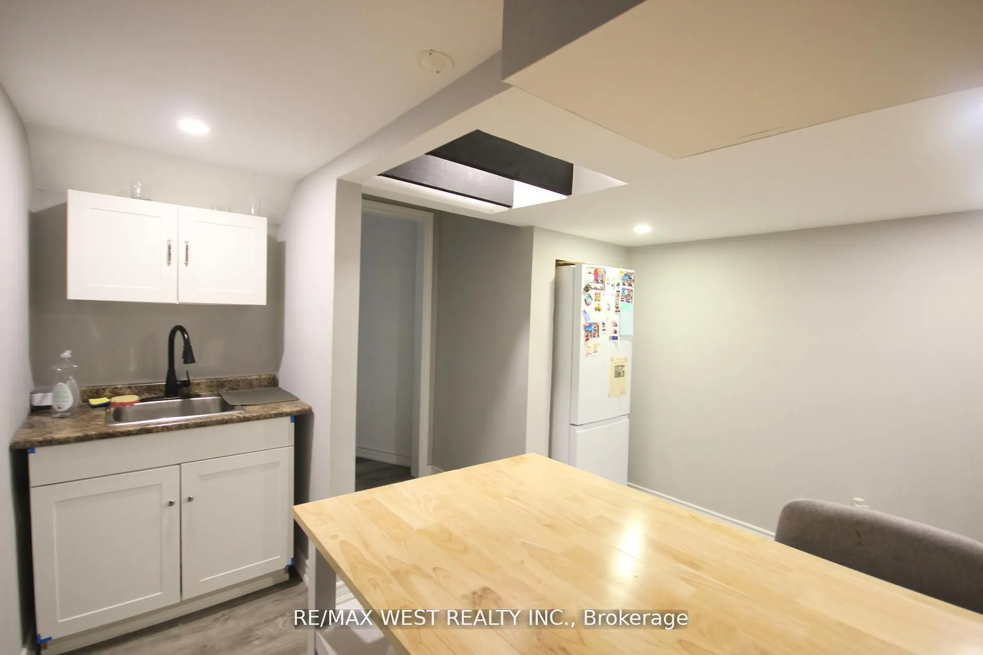 7374 Black Walnut Trail