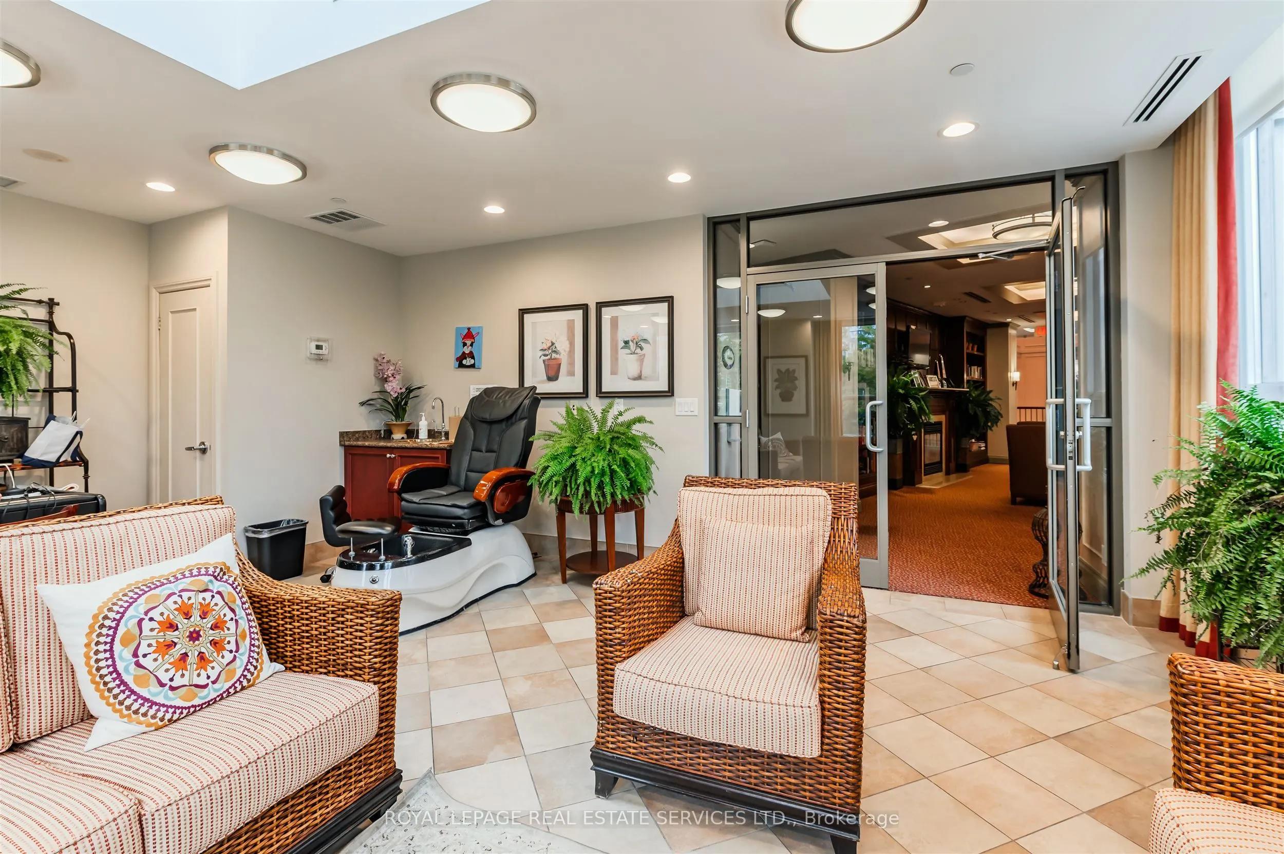 3 Marine Parade Drive, #1109