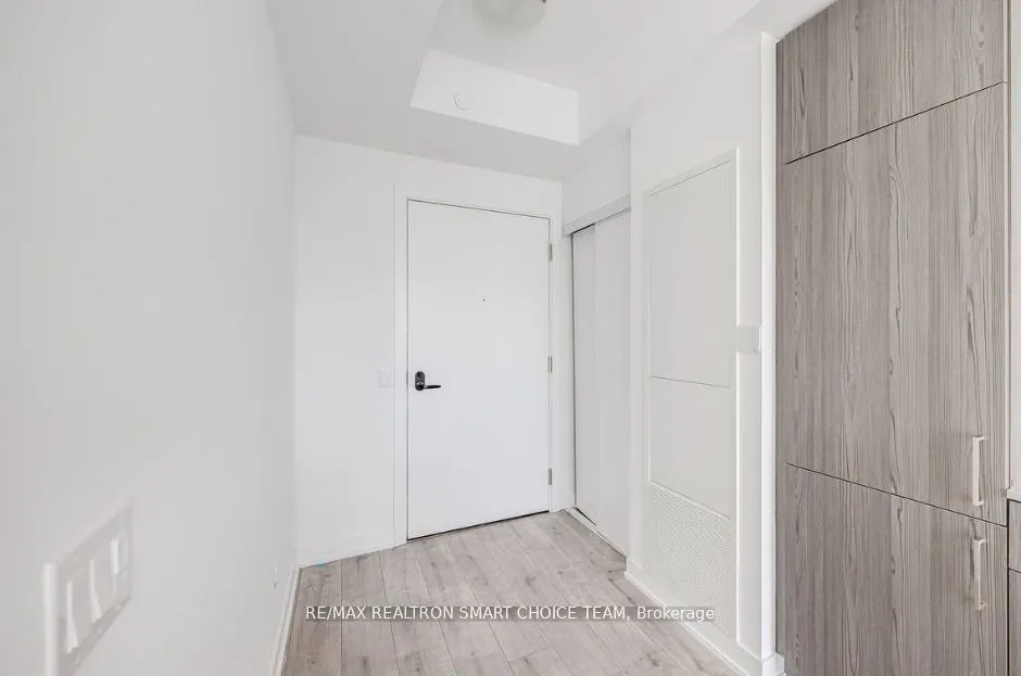 220 Missinnihe Way, #1316