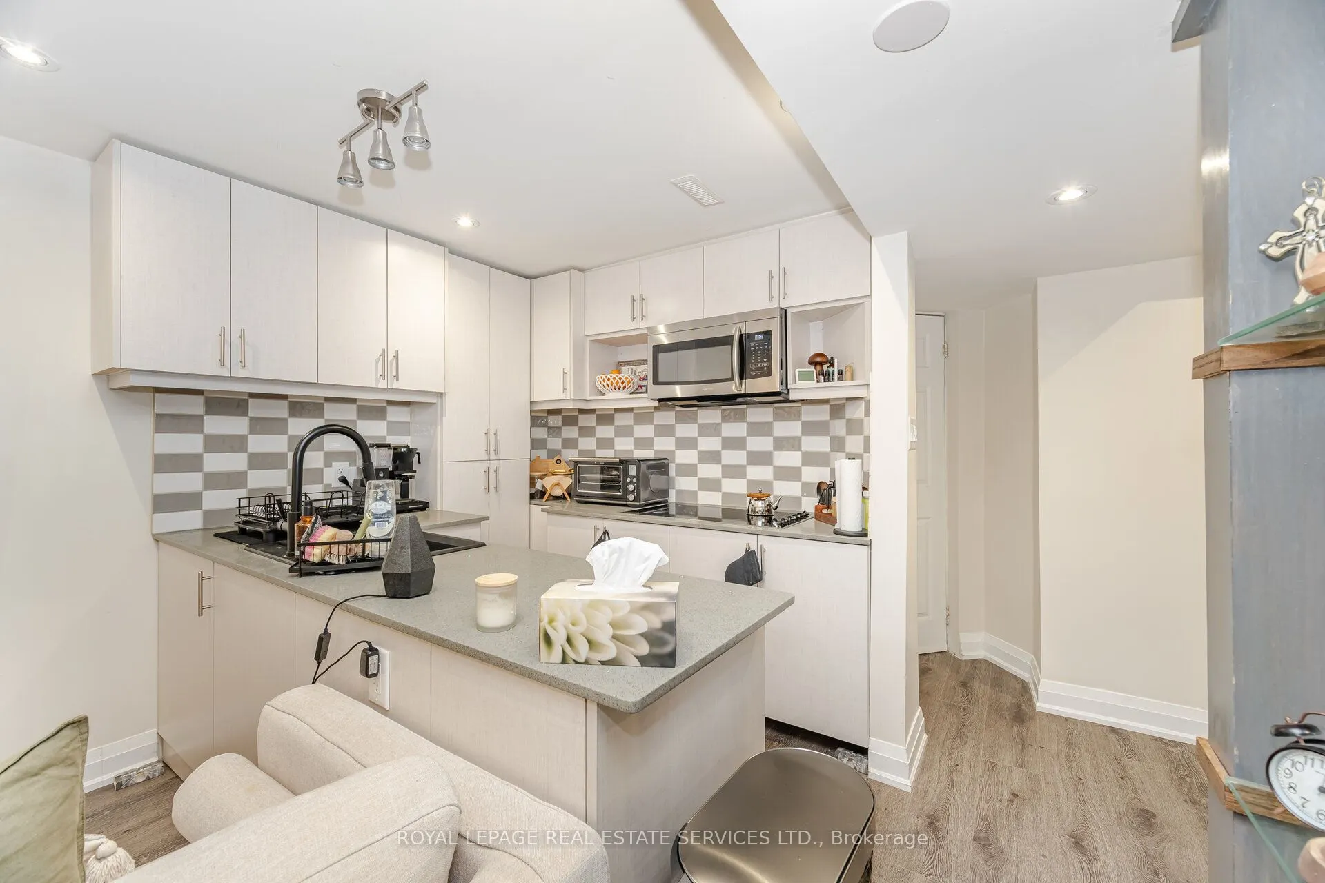 52 Wildberry Crescent